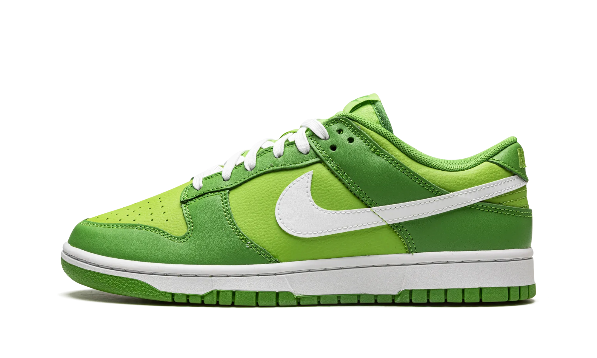Comfort Wear Dunk Low Retro "Chlorophyll"