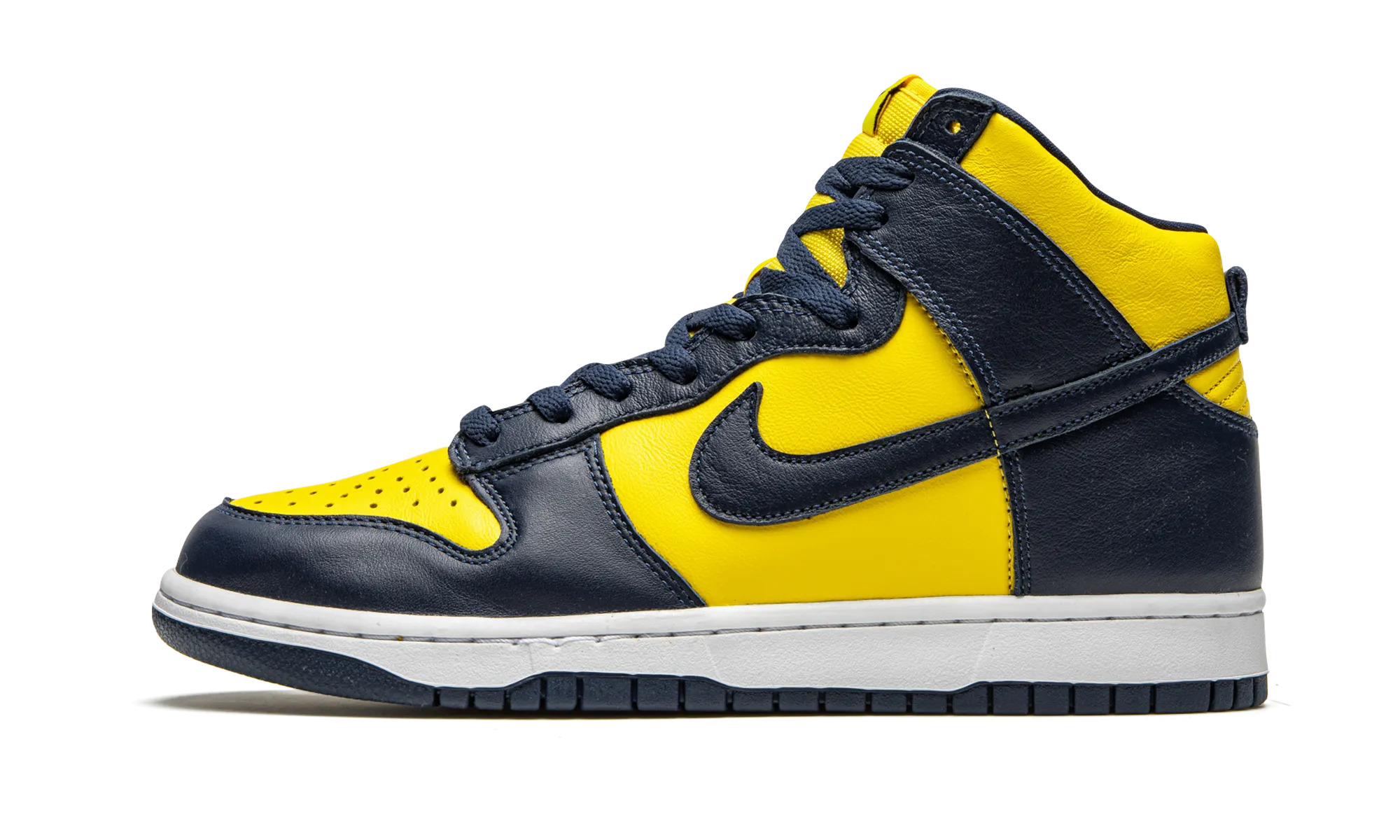 Dunk High SP "Michigan" Plush Ride Traction Control