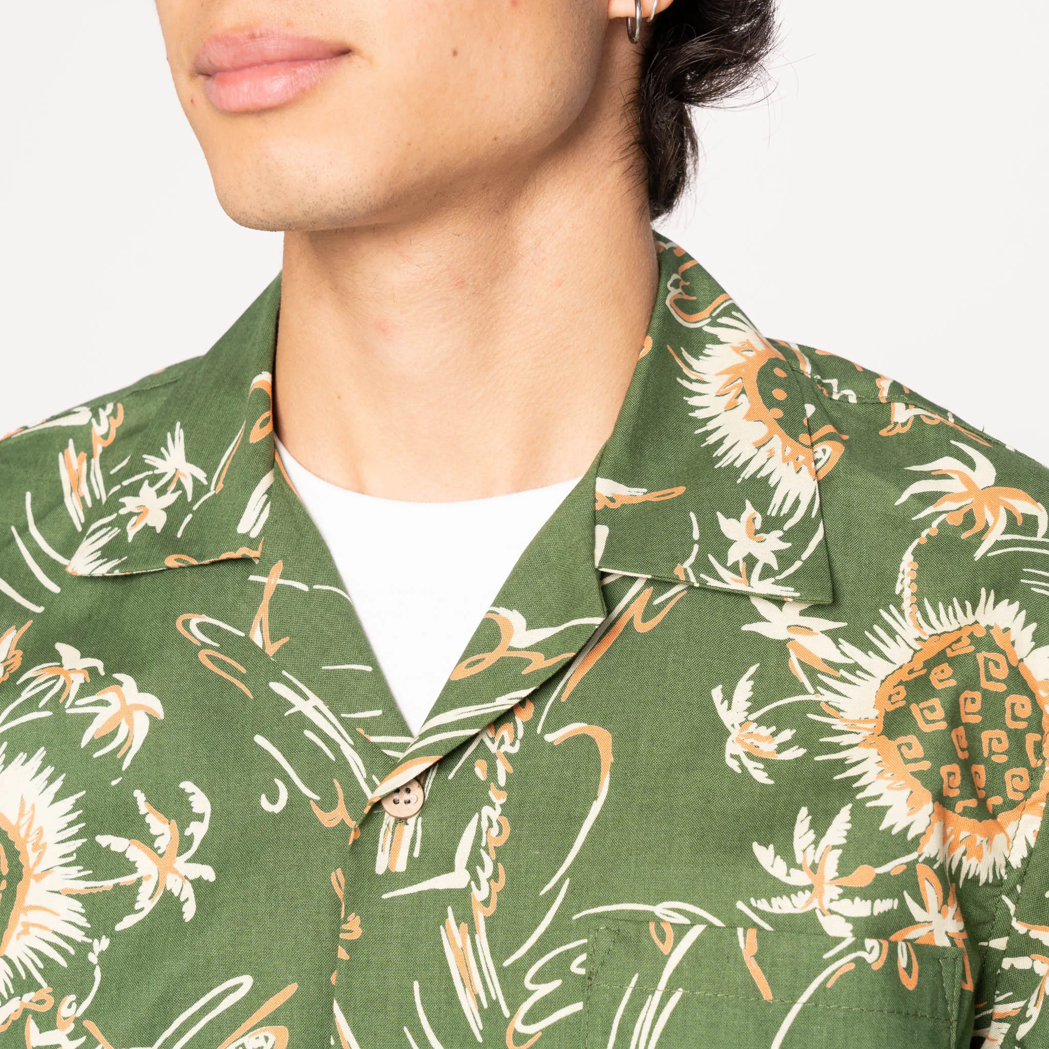 Aloha Shirt  -  Waikiki  Waves  -  Green Reinforced Collar