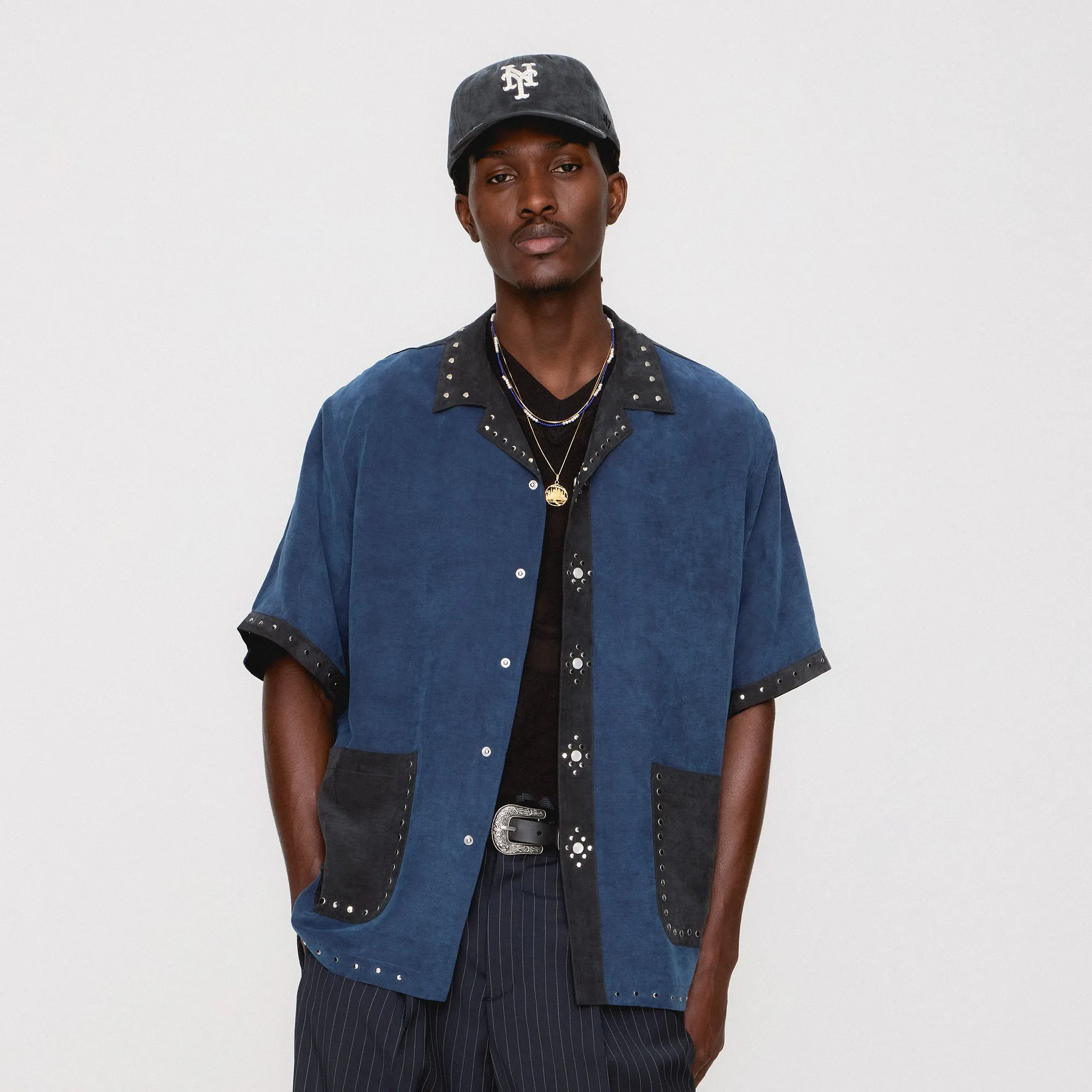 &Kin Sawyer Short Sleeve Camp Collar Shirt - Nocturnal Clean Jacket Detail Windproof Construction