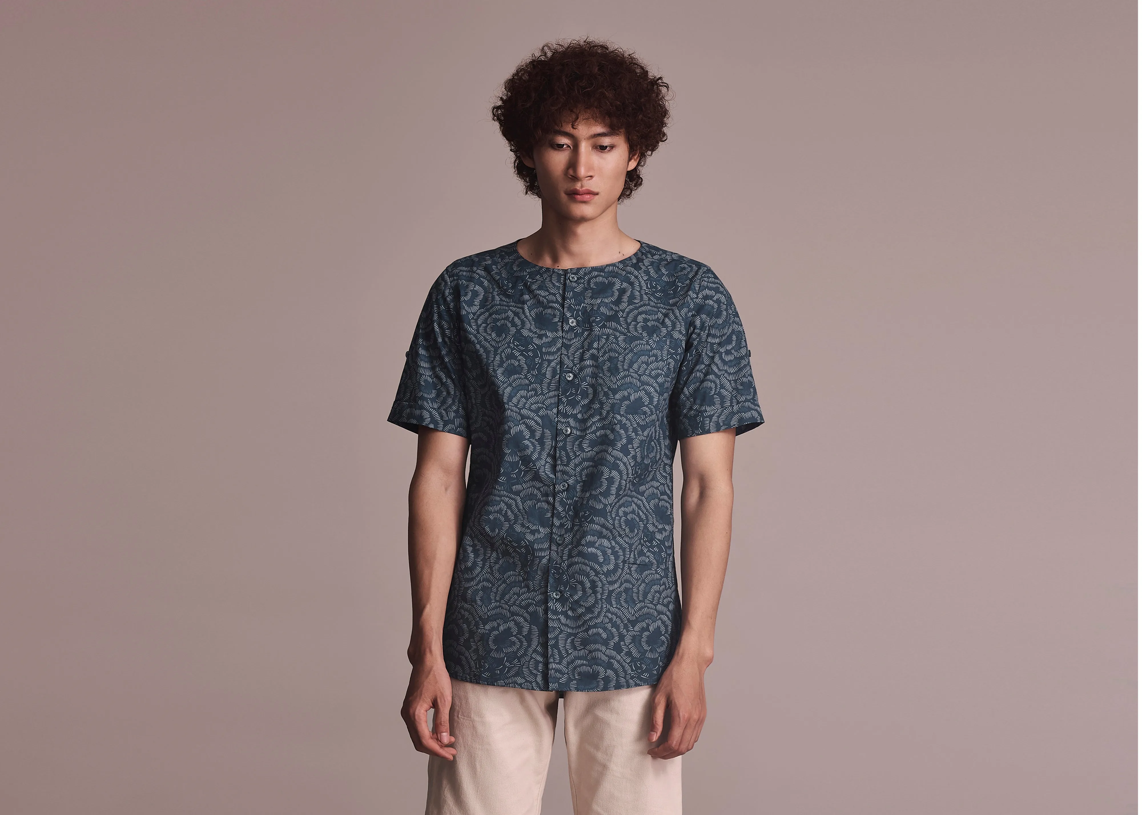 ARENGA - PEONY KOI BLUE Classy Detail