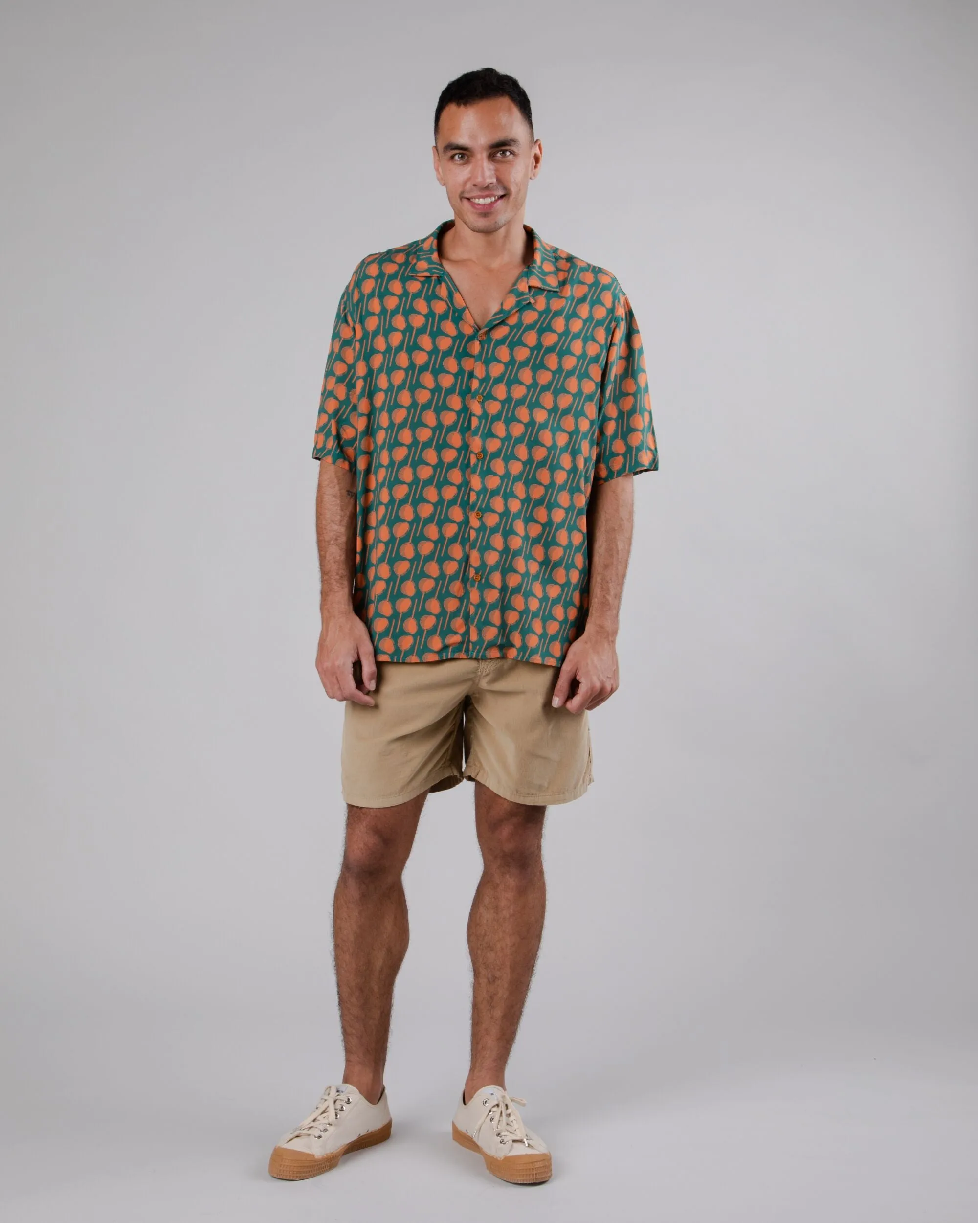 Quick Motion Ultra Lightweight Build Baby Cord Short Sand