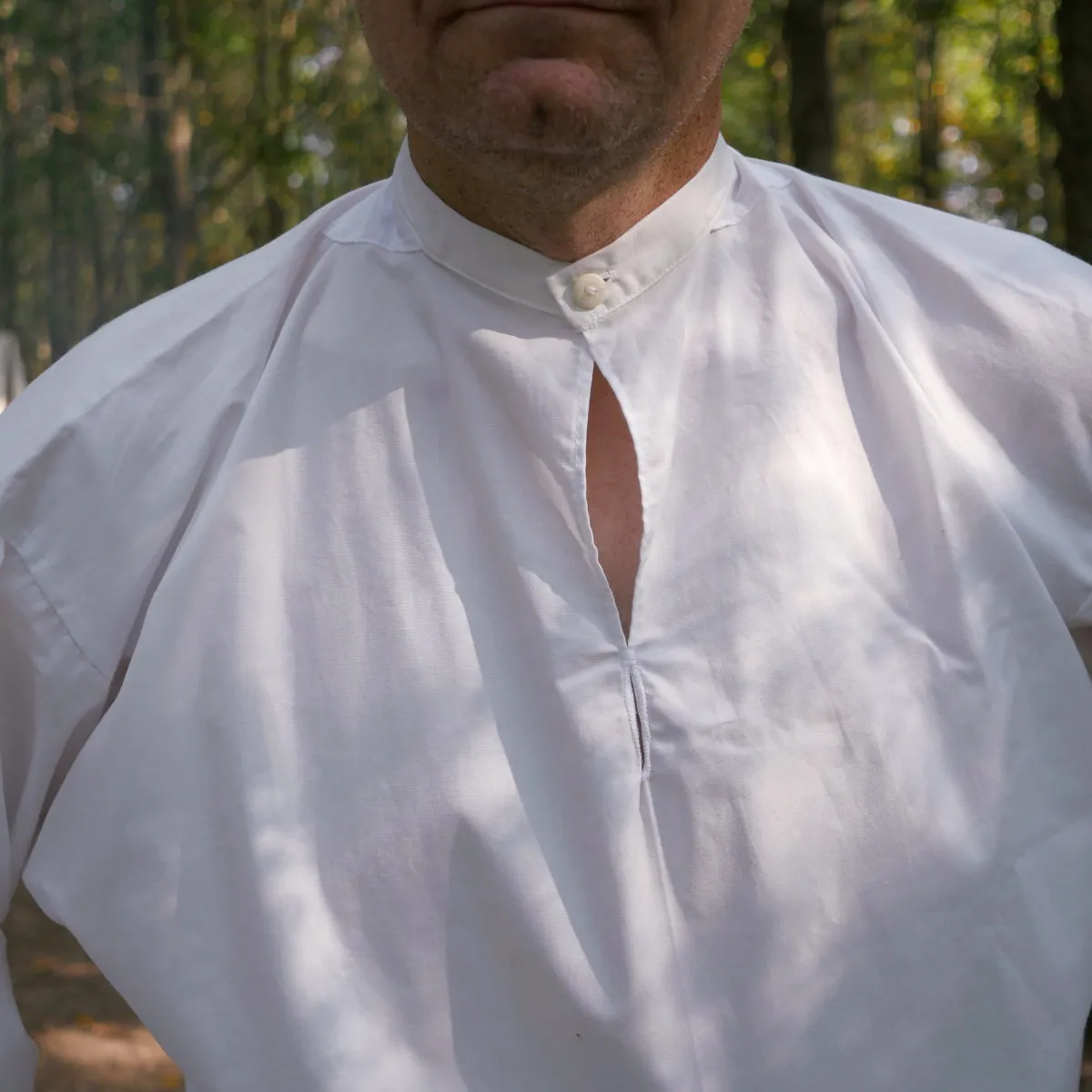 Non Irritating Tags Minimalist Aesthetic Banded Collar Shirt in Cotton