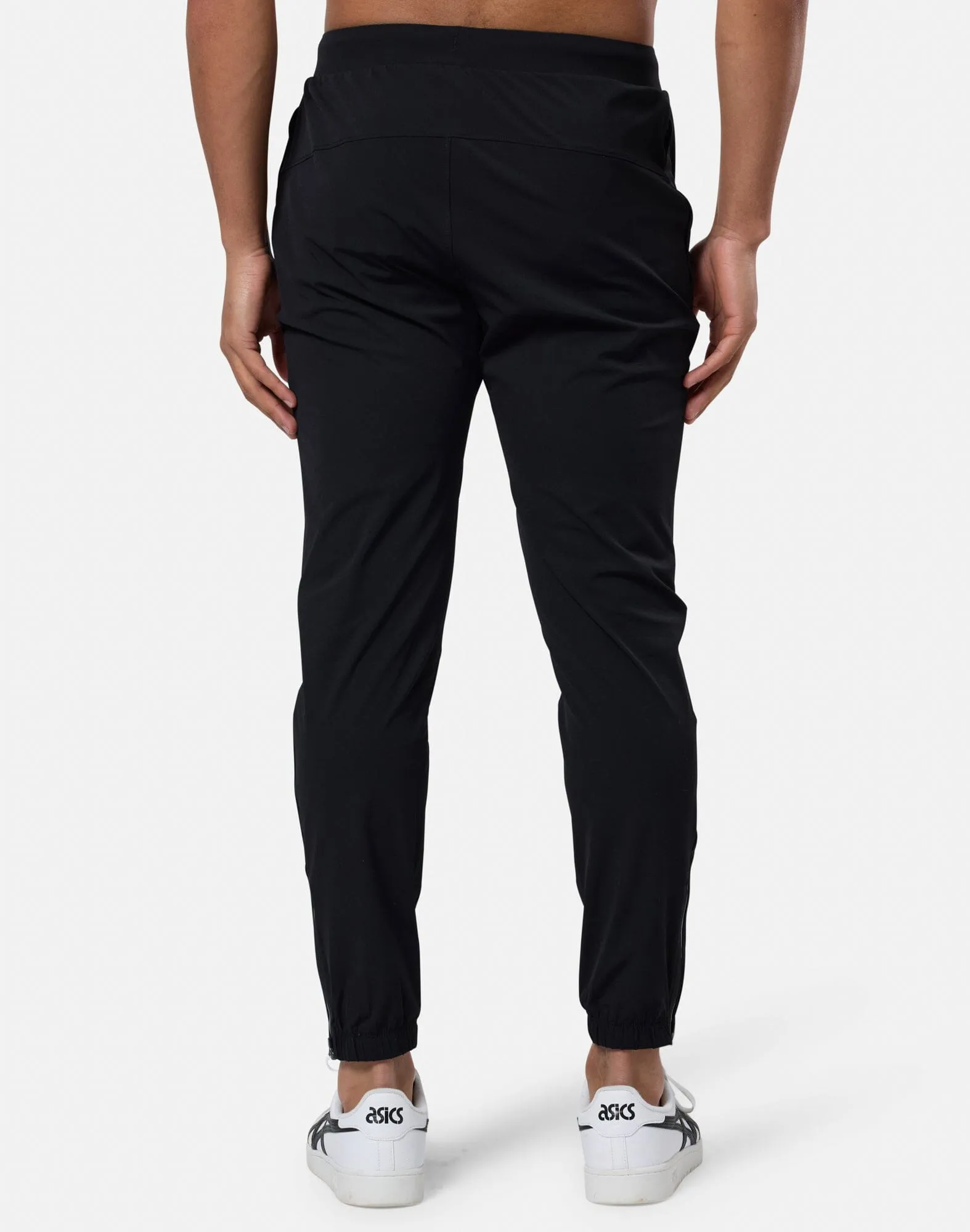 In Motion Jogger in Black Sport Flex