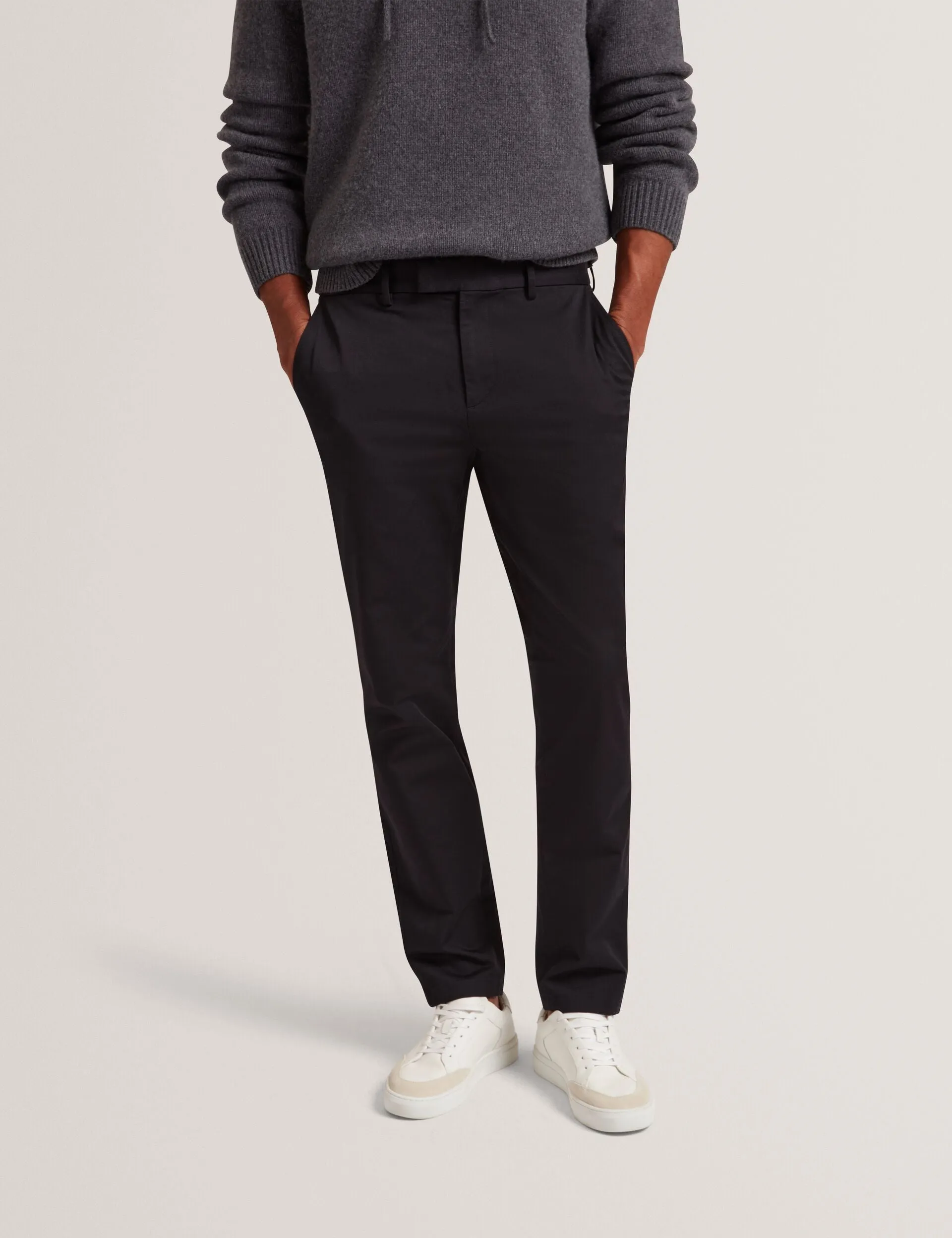 HOWETON | BLACK Slim Stretch Fit