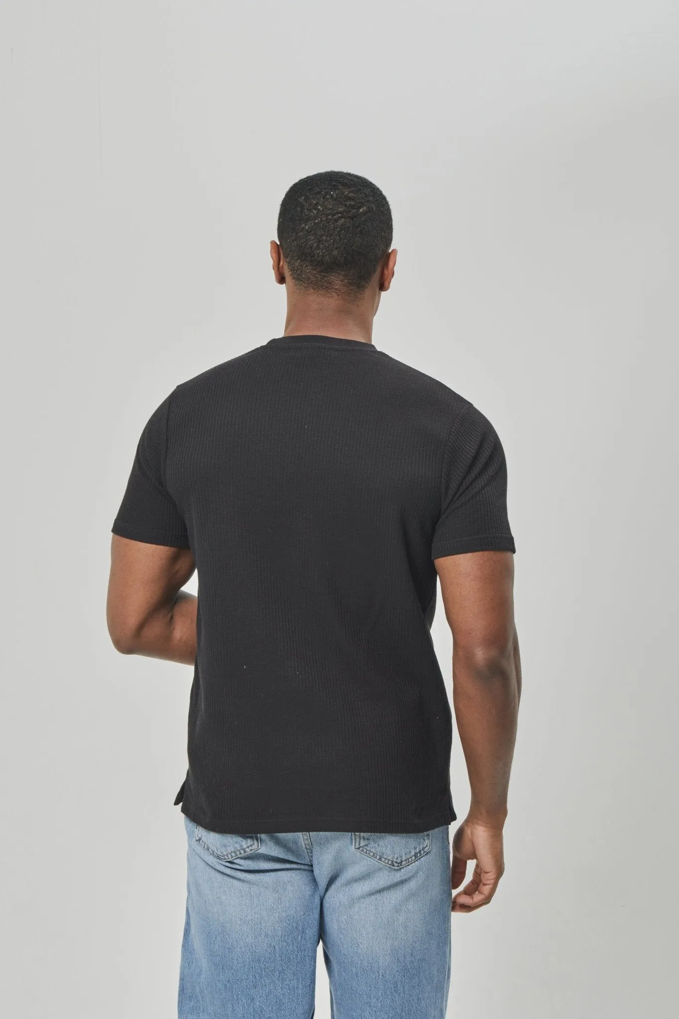 Summer Wardrobe Mens 'STYNA' T-Shirt - BLACK