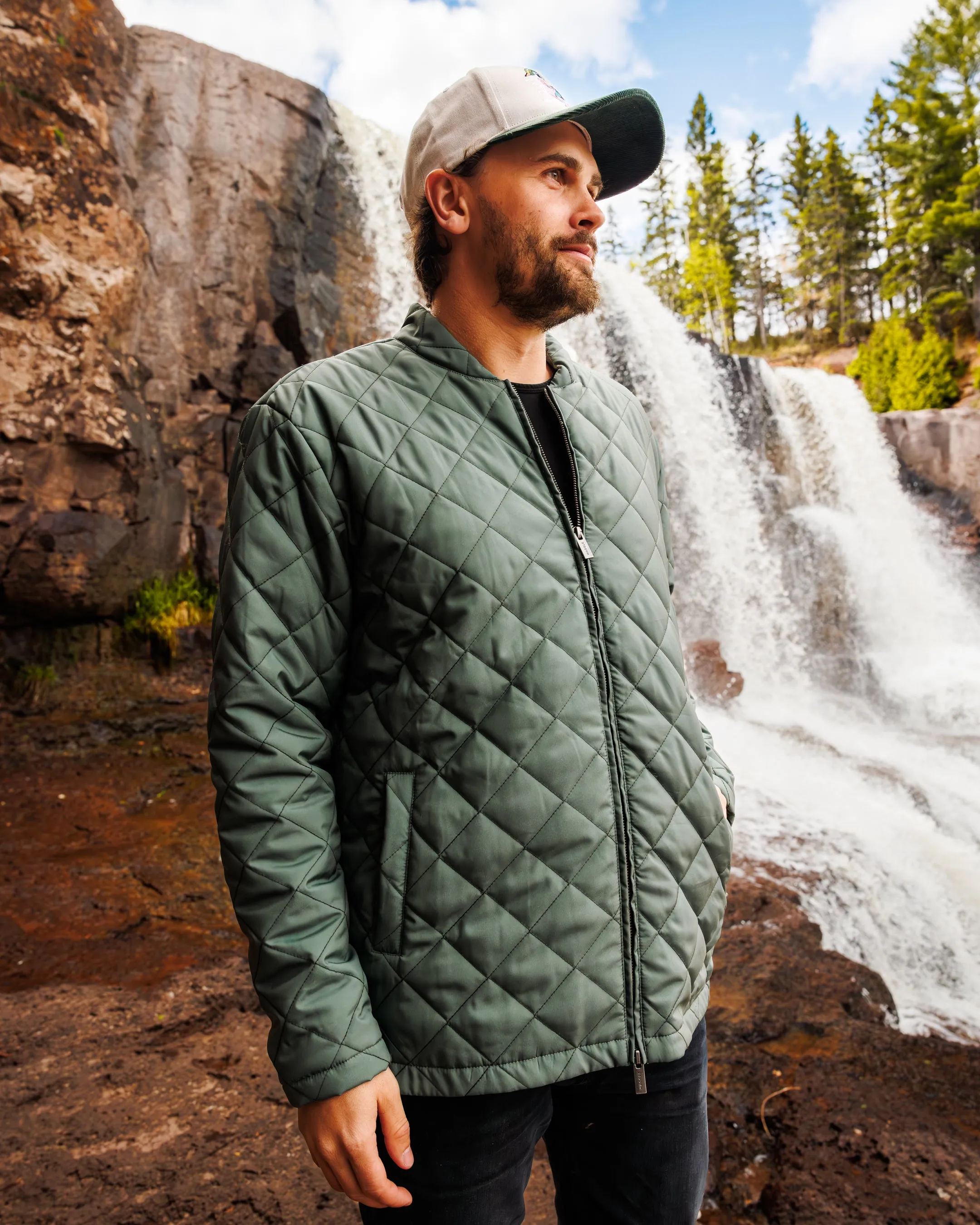 Sustainable Packaging Cozy Comfort Crosscut Men's Quilted Bomber Jacket - Balsam