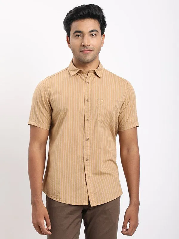 Men Striped Half Sleeve Cotton Shirt Snag Resistant Fabric Tailored Silhouette