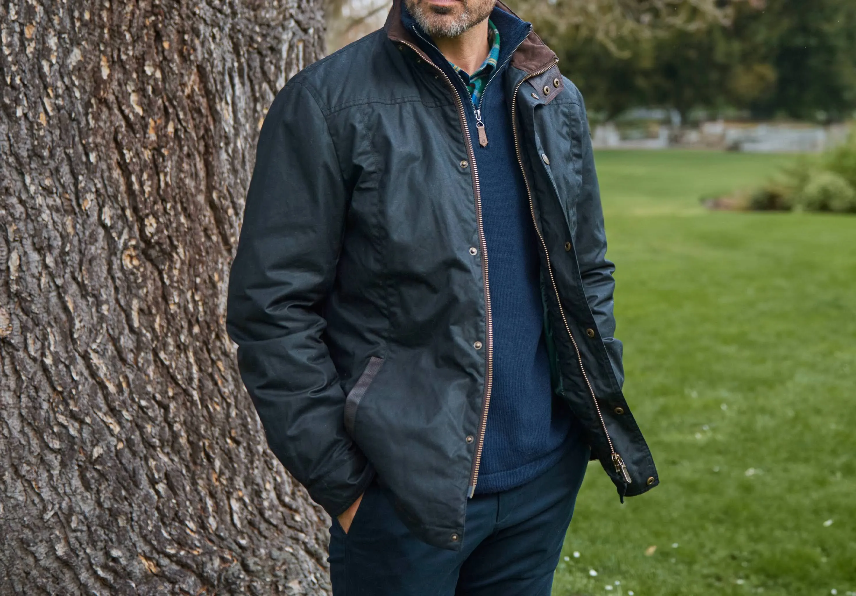 Shrink Resistant Treatment OdorResistantTreatment Carrickfergus Men's Waxed Cotton Jacket - Black