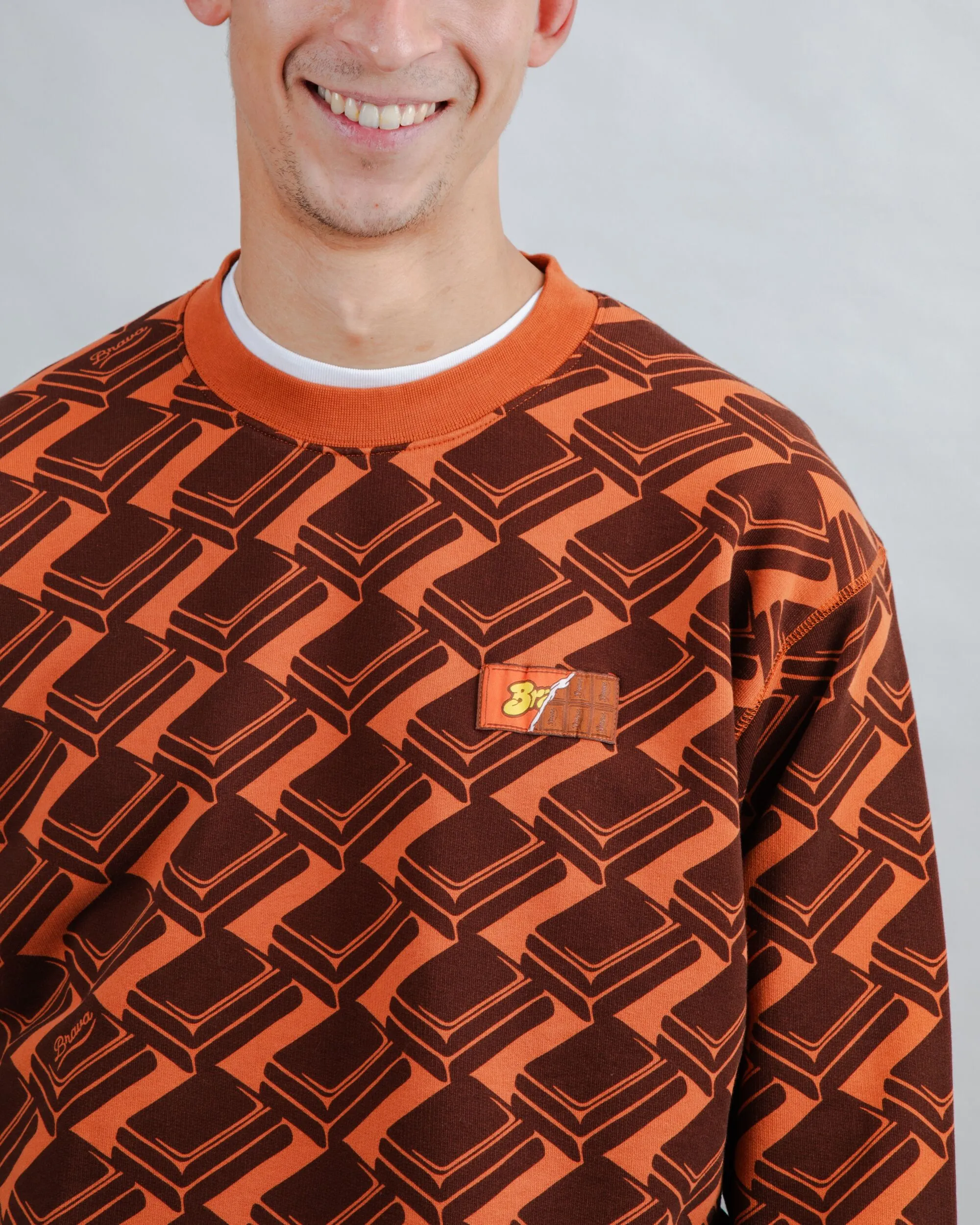 Home friendly Travel Active Choco Allover Sweatshirt Brown