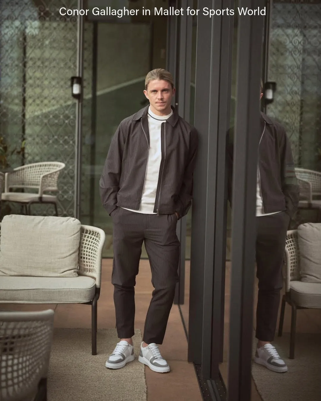 Hoxton Lite White Grey Stage Glow Flexible Torsion Bar