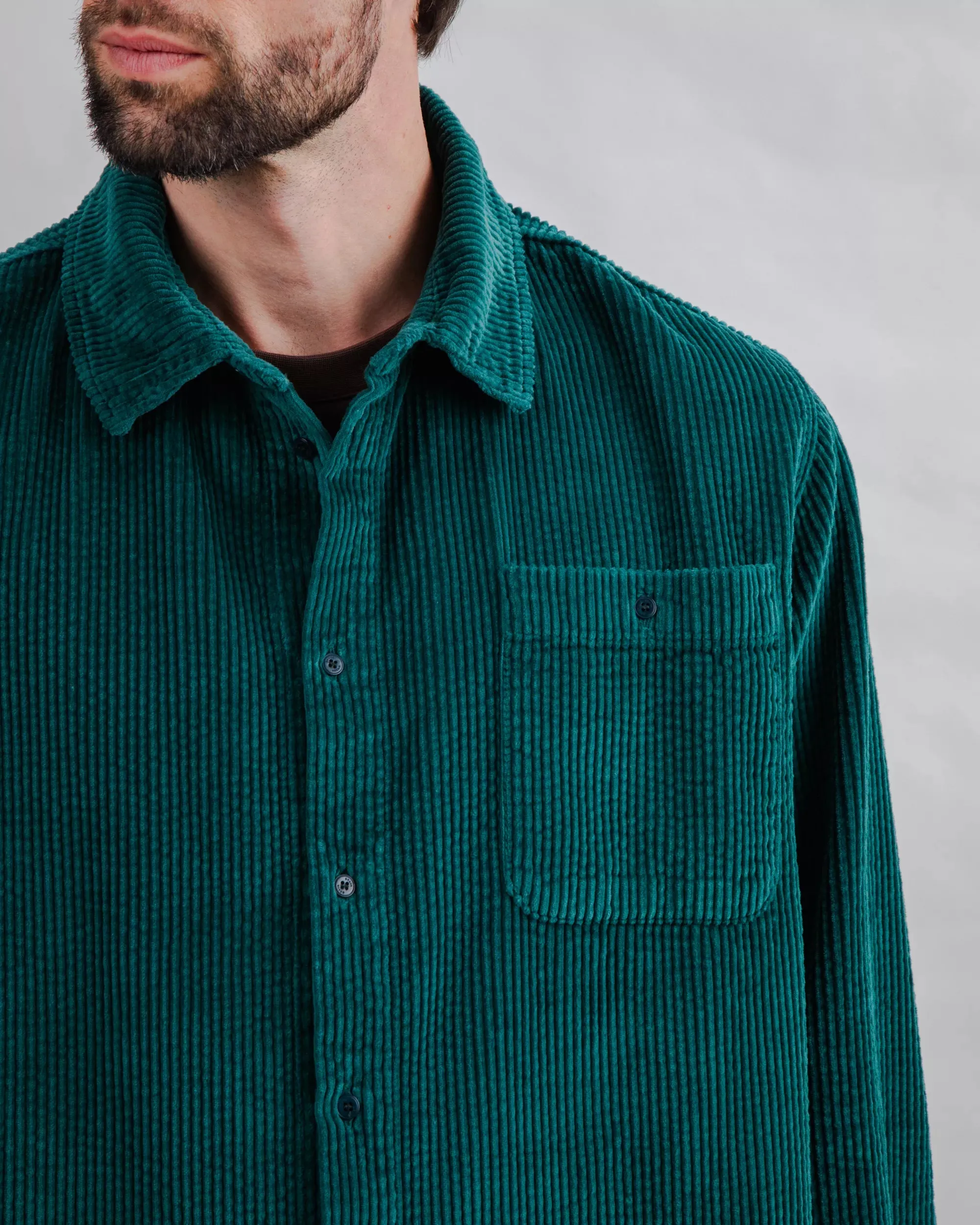 Affordable Luxury Minimal Look Corduroy Overshirt Green
