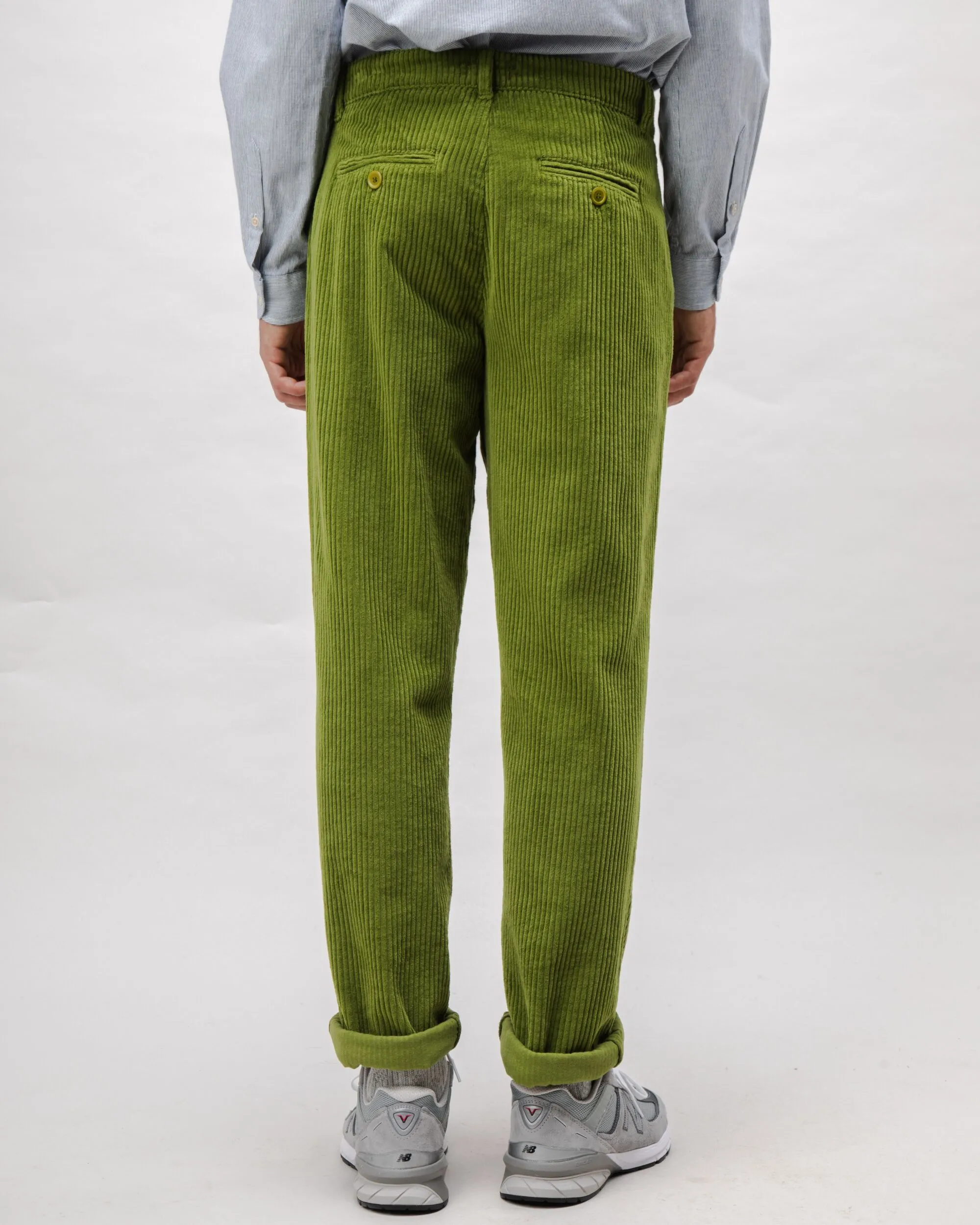 MoistureWicking RipstopFabric Corduroy Pleated Chino Pants Green