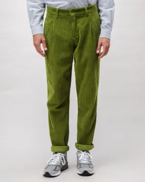 Tailored Silhouette NonIrritatingStitching Corduroy Pleated Chino Pants Green