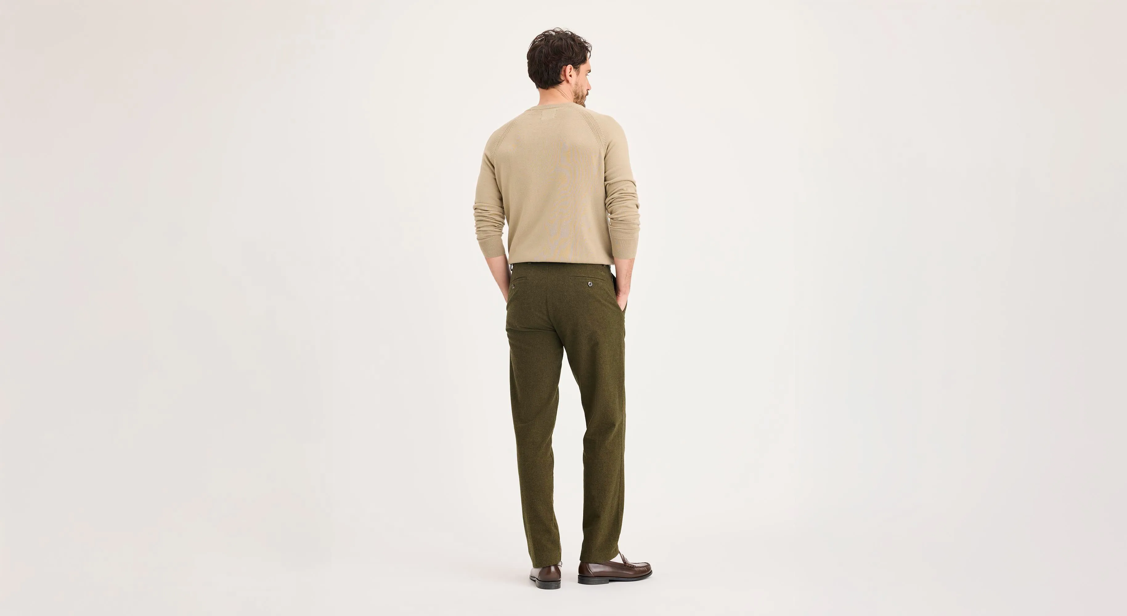 Crafted Khaki Pants, Slim Fit Chic casual
