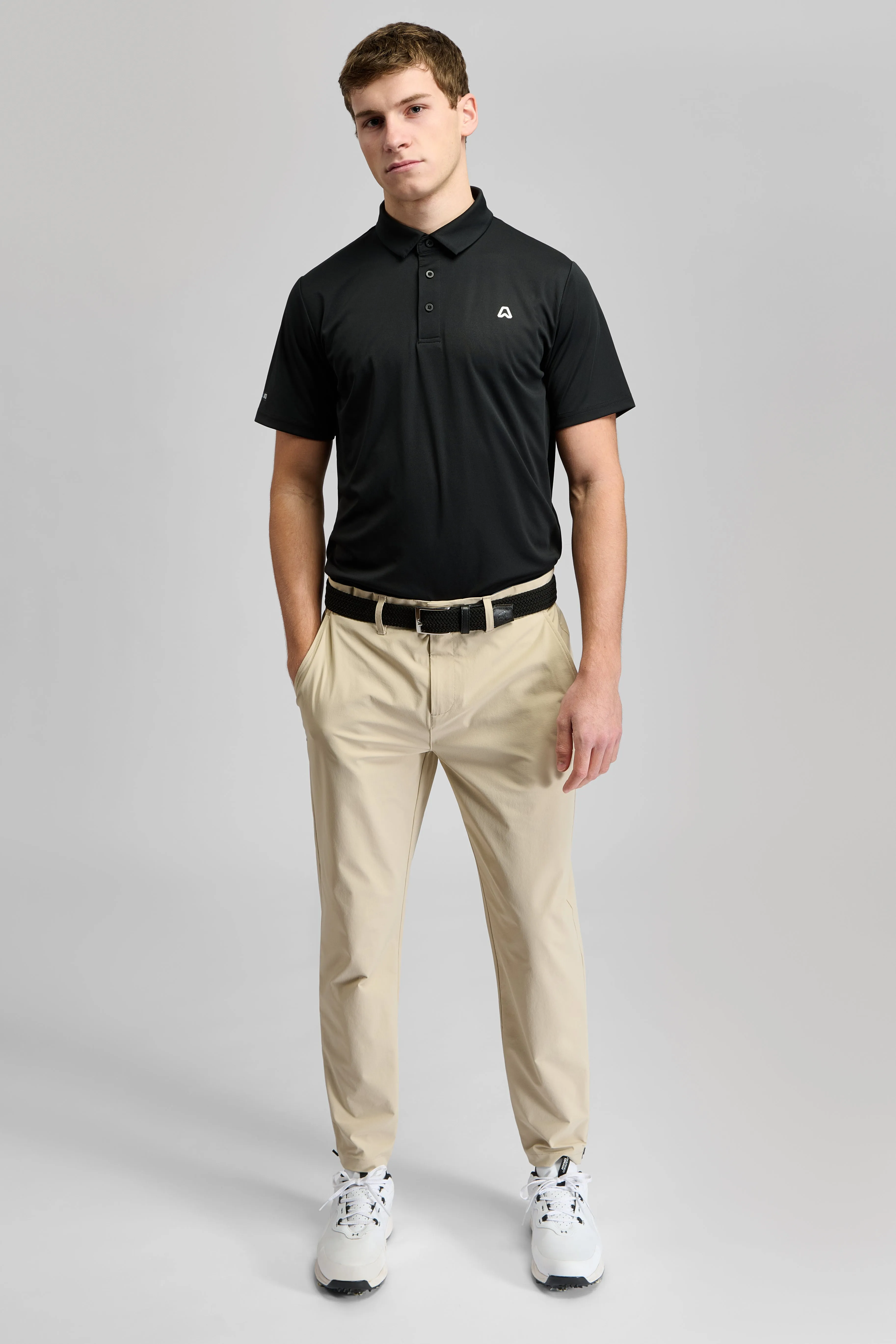 Cropped Dynamic Stretch Golf Trousers  ?C Cappuccino QuickReleaseClosures AllDayCompression