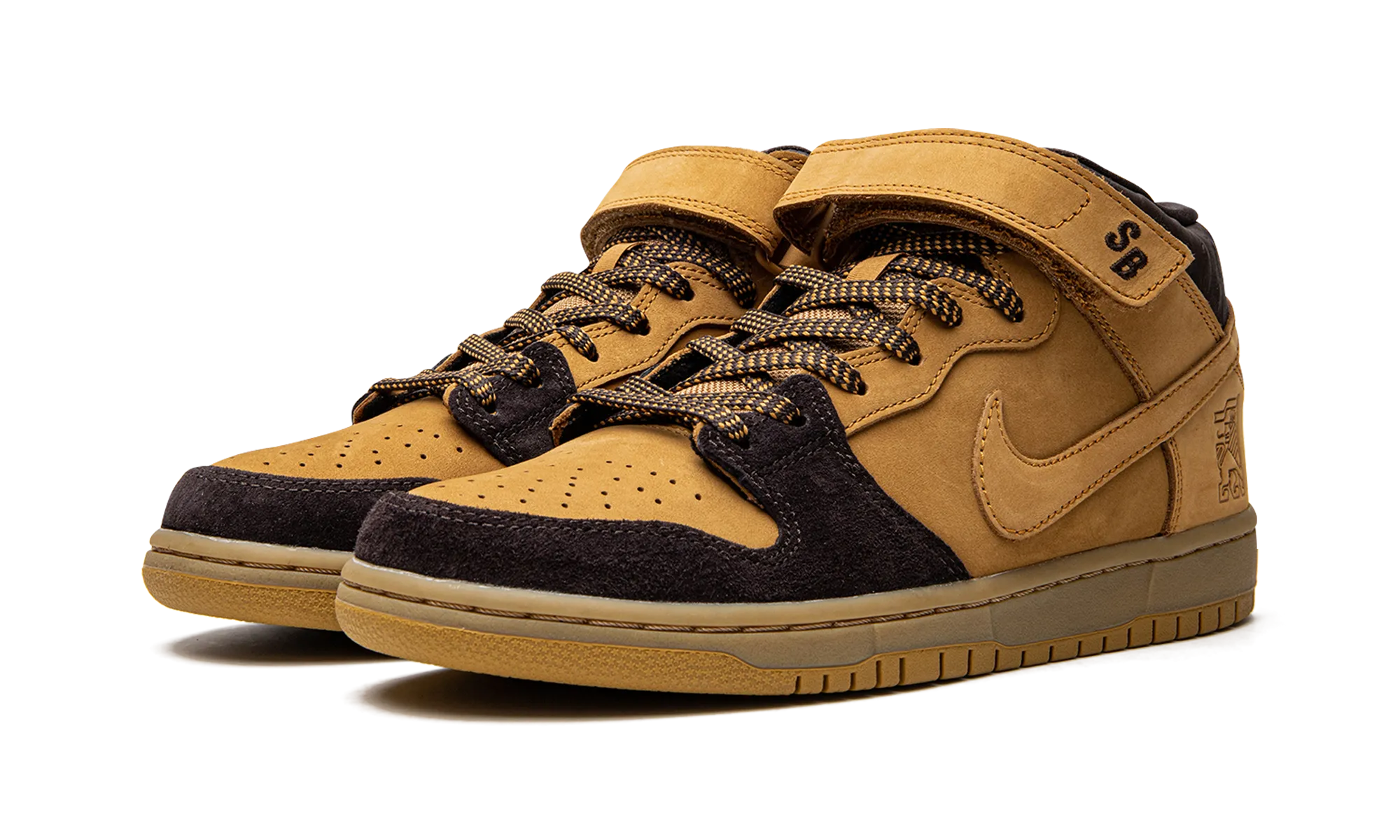 Comfort Flexibility Statement Wear SB Dunk Mid Pro "Lewis Marnell"