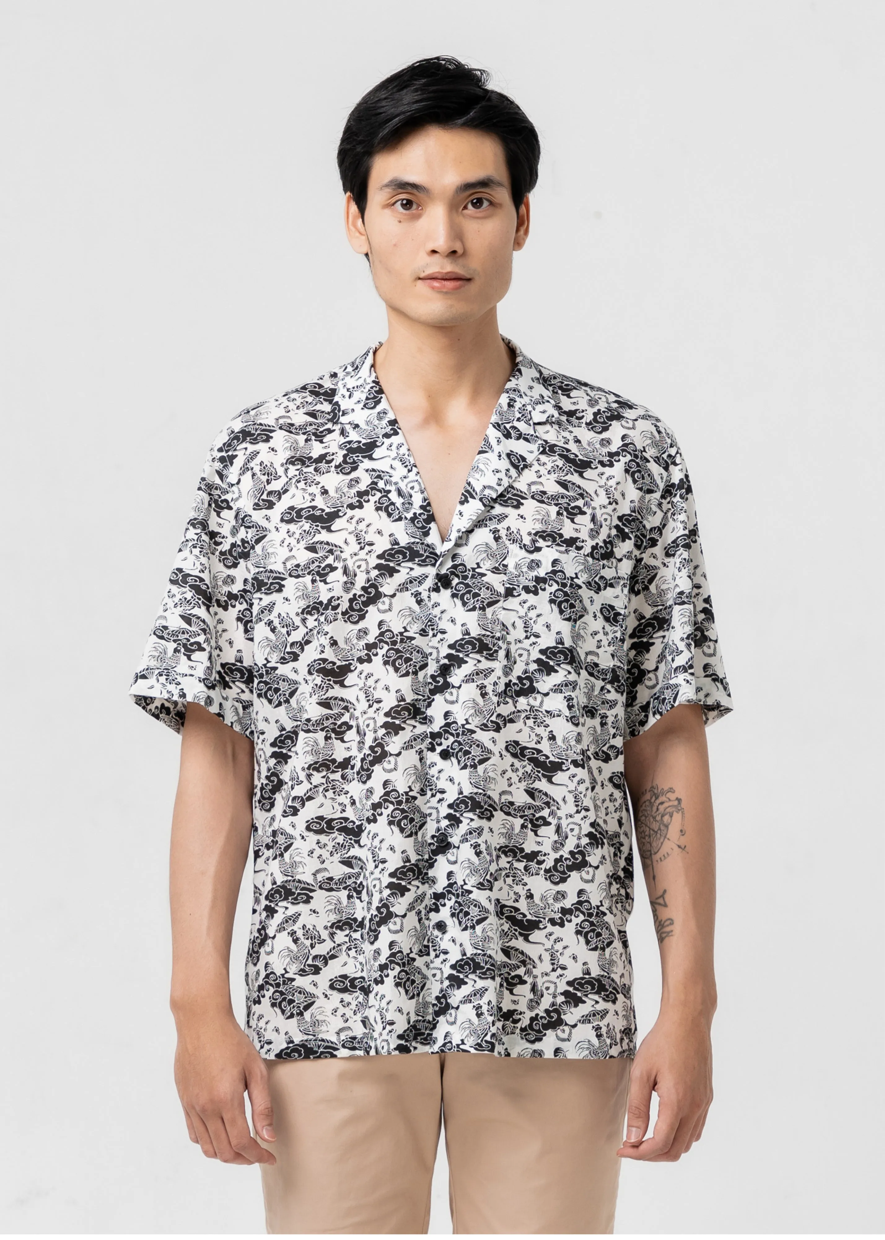 Travel-friendly Relaxed Fit DRACO - WHITE ROOSTER