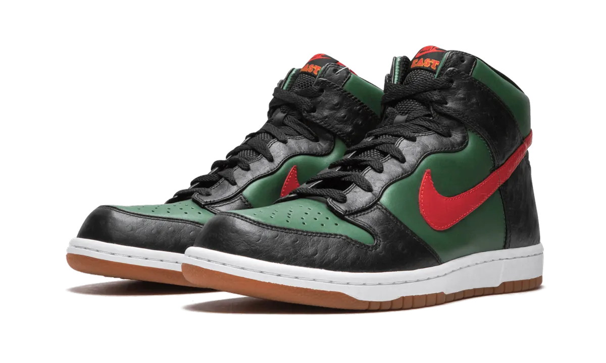 Dunk Hi Supreme Spark LE "DJ Clark Kent - East" athletic style