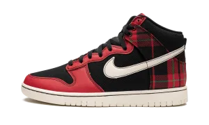 Dunk High "Plaid - Black/Red" Traction pattern Low Build