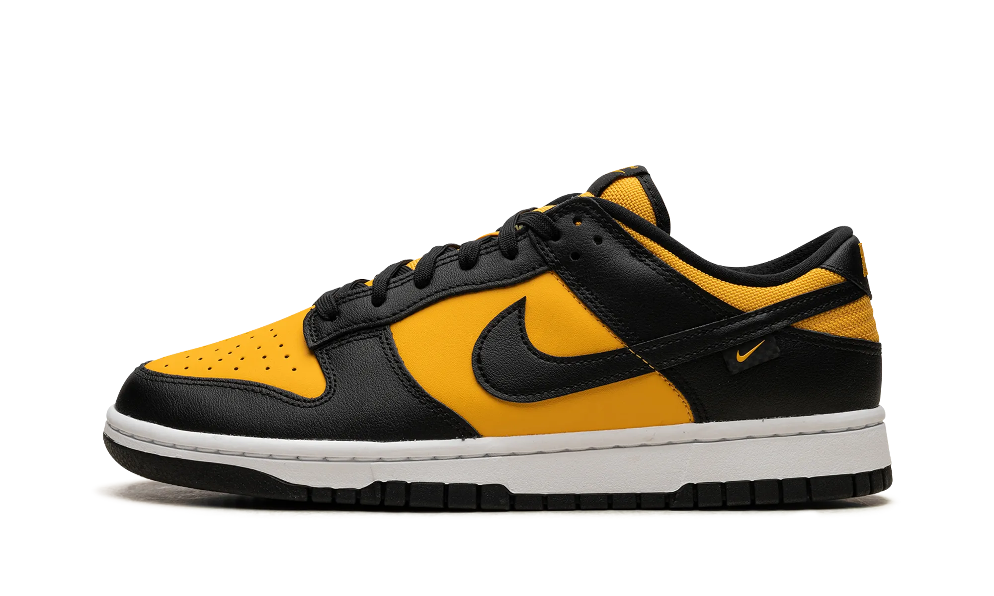 Action Ride Dunk Low "Black University Gold"