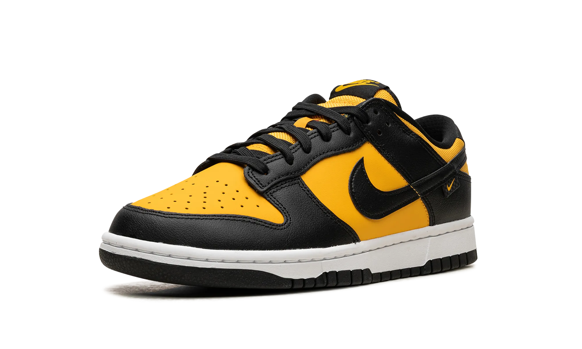 Comfort Lacing Dunk Low "Black University Gold"