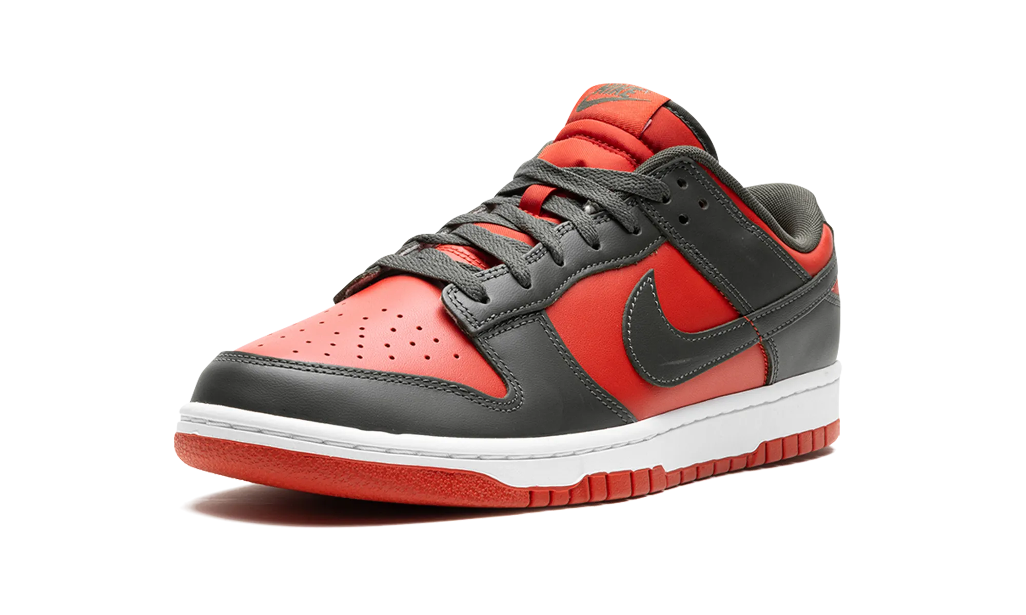 Dunk Low "Mystic Red" Soft Walk