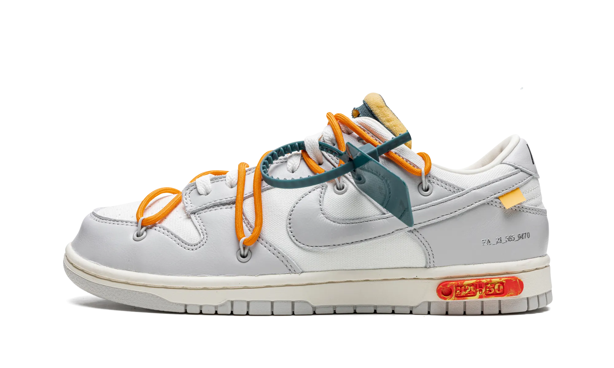 Dunk Low "Off-White - Lot 44" Street Performance