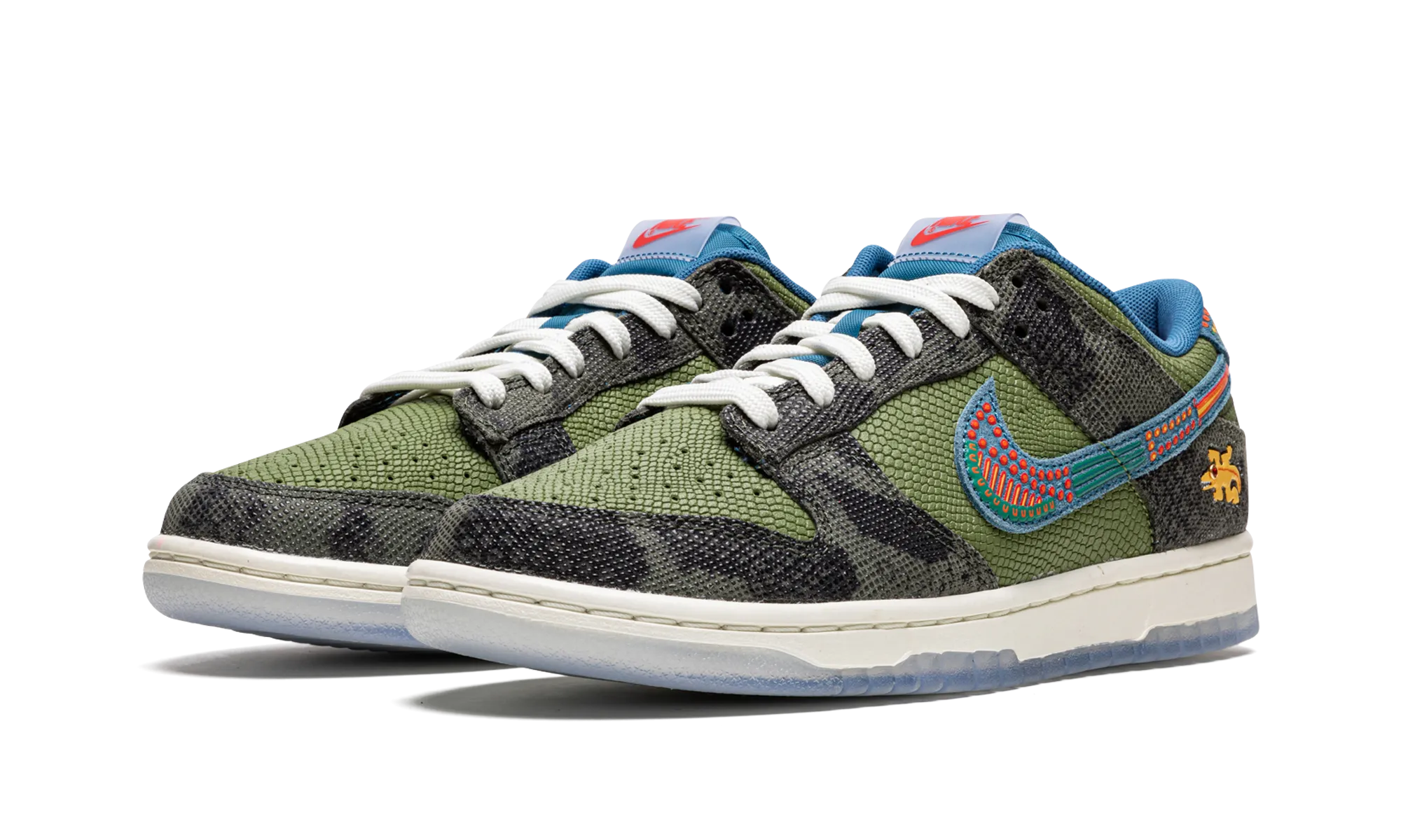 Dunk Low "SiEMPRE Familia" waterproof