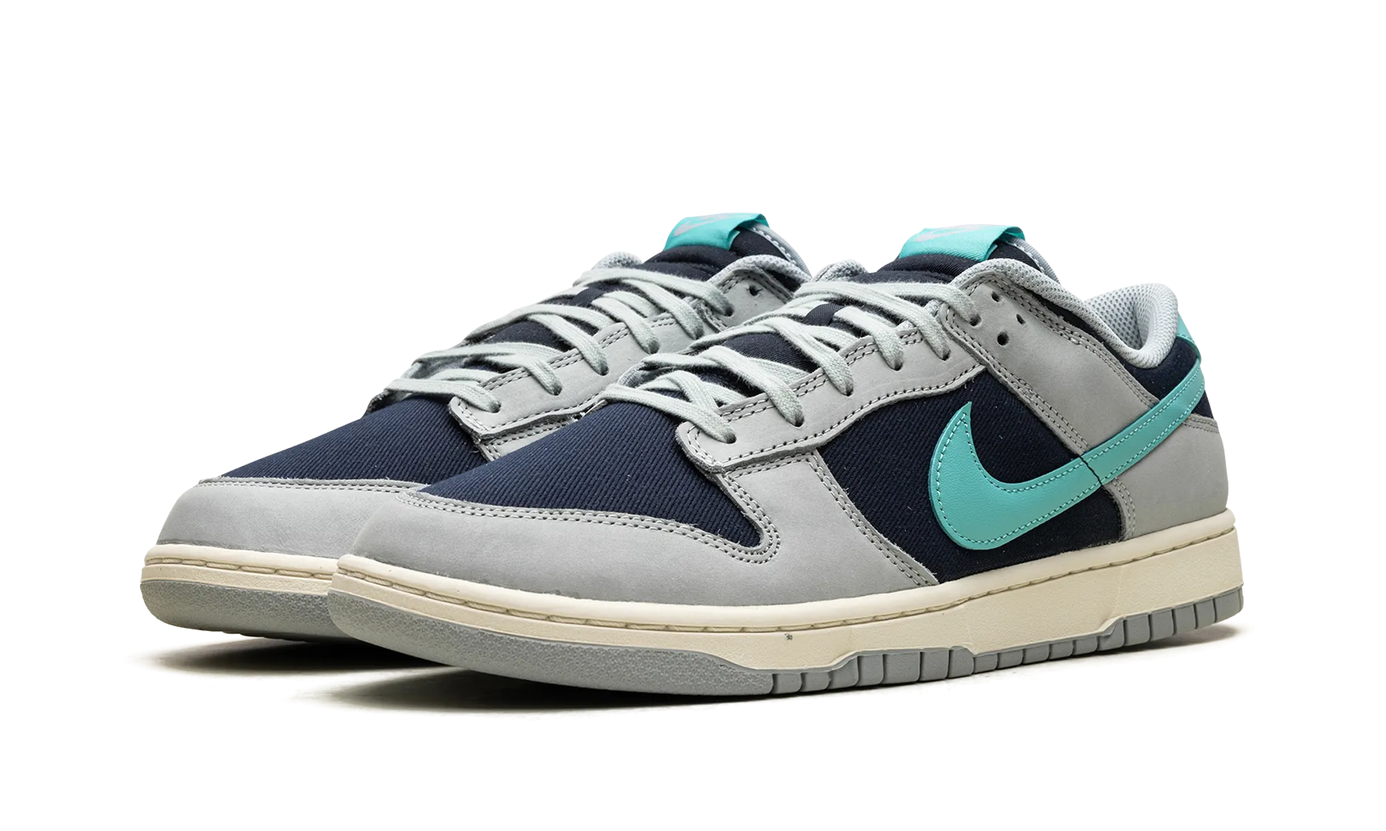 Dunk Low Retro Premium "Light Pumice" Street Flex Street Action