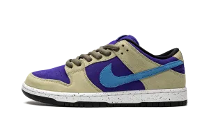 Dunk Low SB "ACG - Celadon" Pro Level Ride
