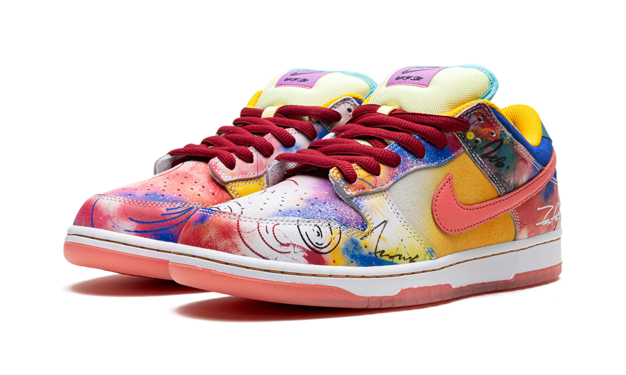 Dunk Low SB "Friends & Family - Futura Laboratories - Sunblush" flex design