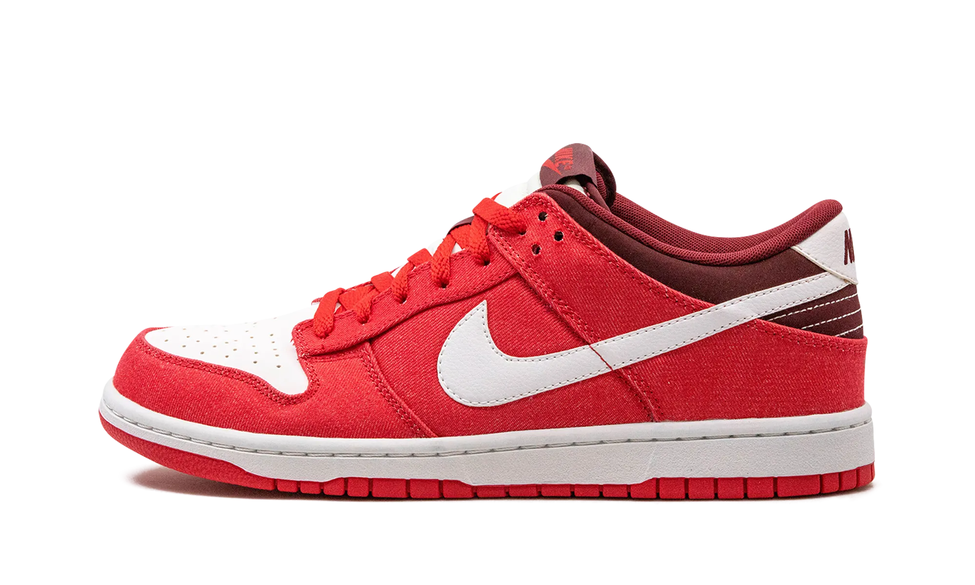 Dunk Low "Hyper Red" All weather