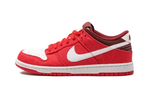 Dunk Low "Hyper Red" All weather