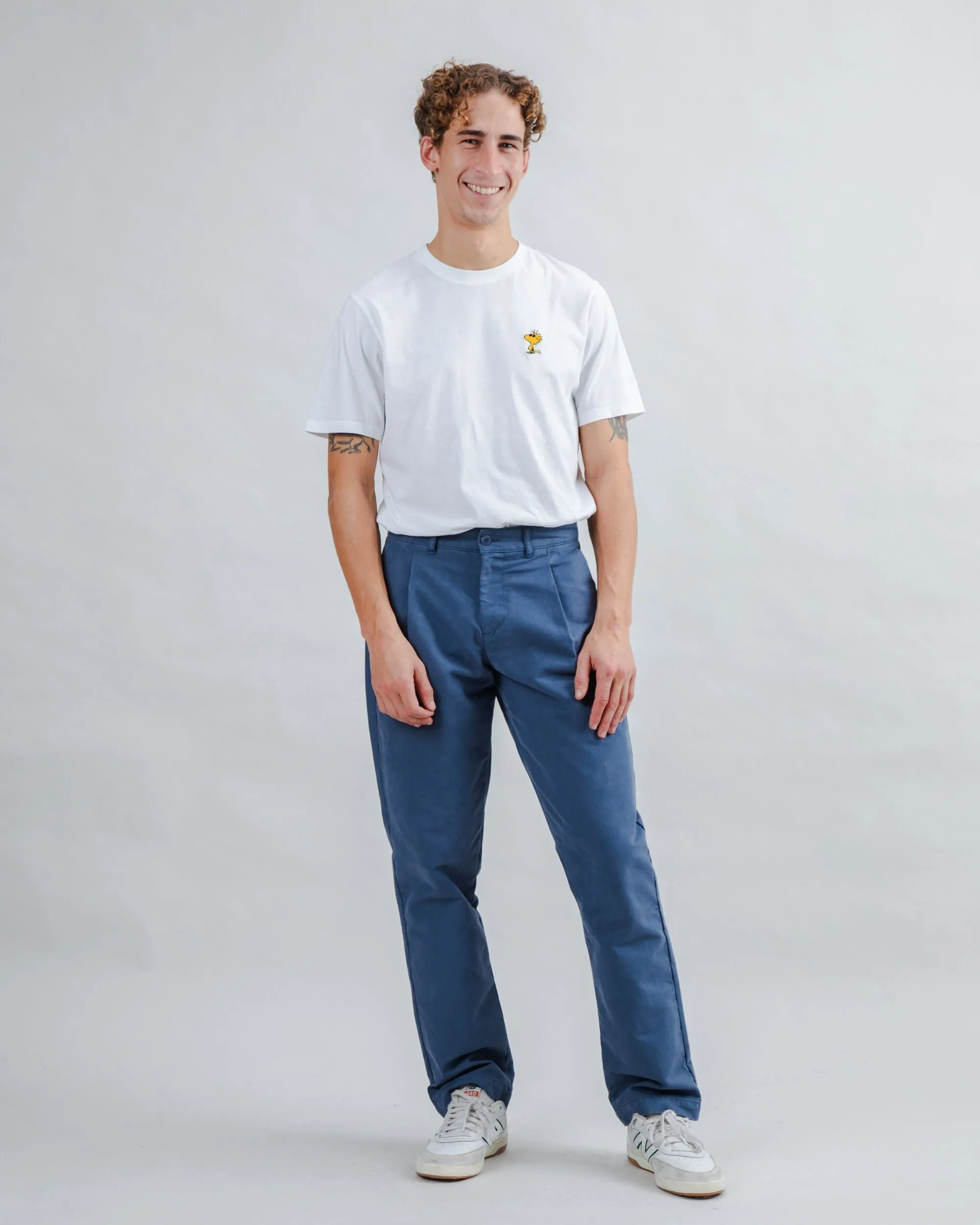 Slim Shape High Durability Thread Brava Gum Pleated Pants Indigo