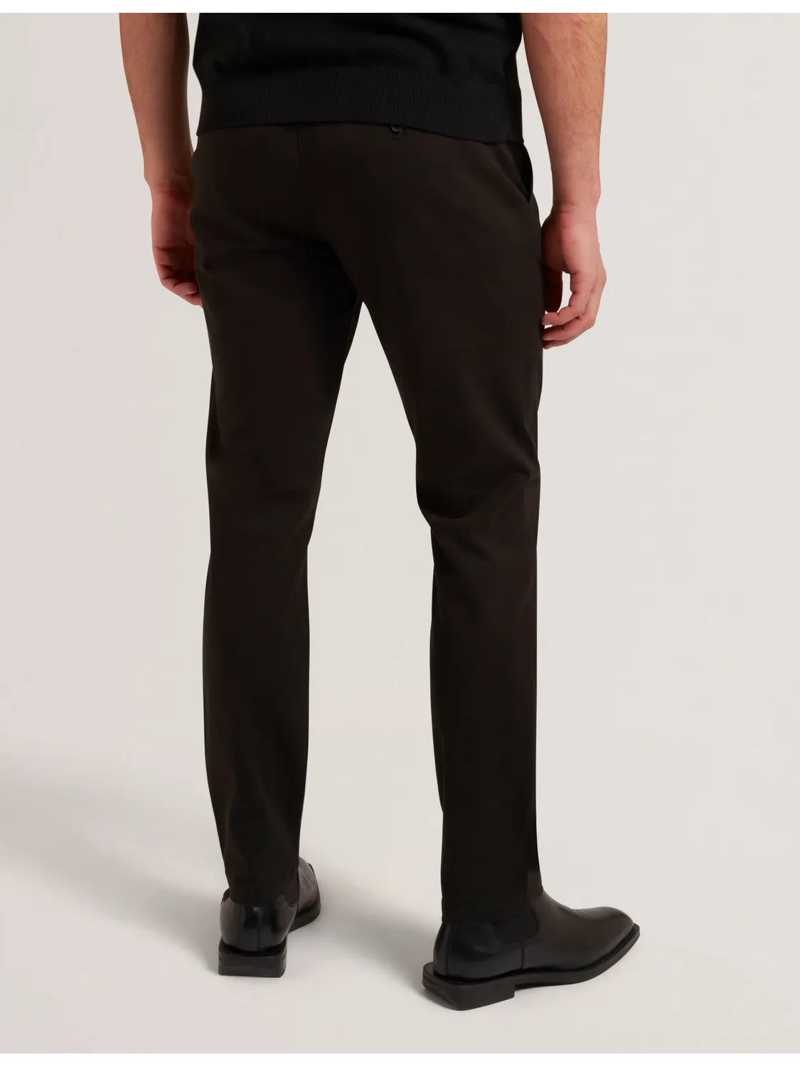 Hip Friendly Pockets Sleek Cut BATFORD | BLACK