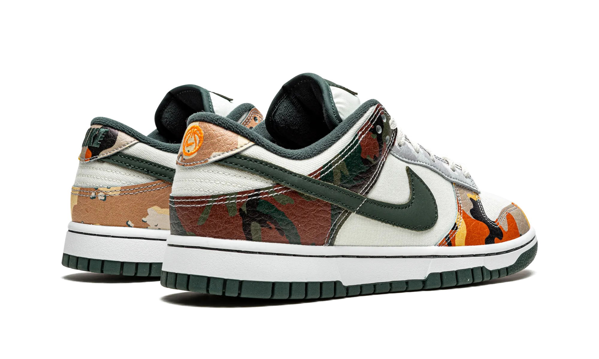 Outdoor Movement Sturdy Build Dunk Low SE "Multi-Camo"