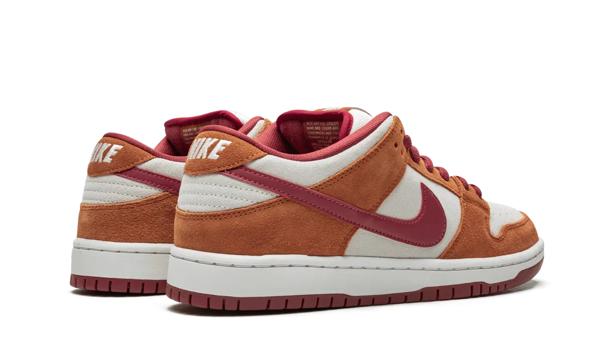 Mountain Ready SB Dunk Low Pro "Dark Russet"