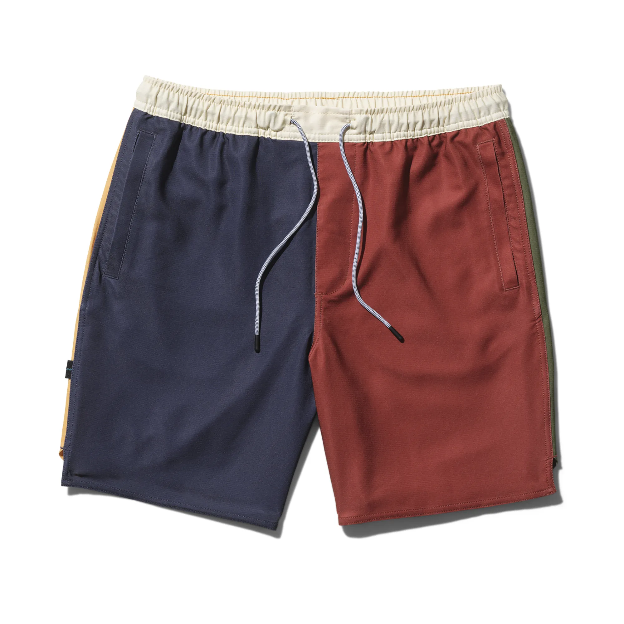 laid-back style Relaxed Vibe FreshTek? Complex Mens Short 7"