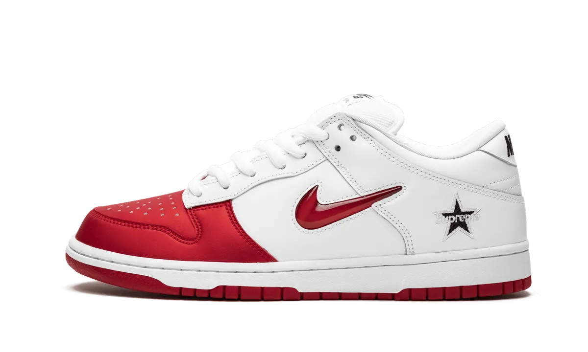 SB Dunk Low "Supreme - Jewel Swoosh Red/White" Active Walk