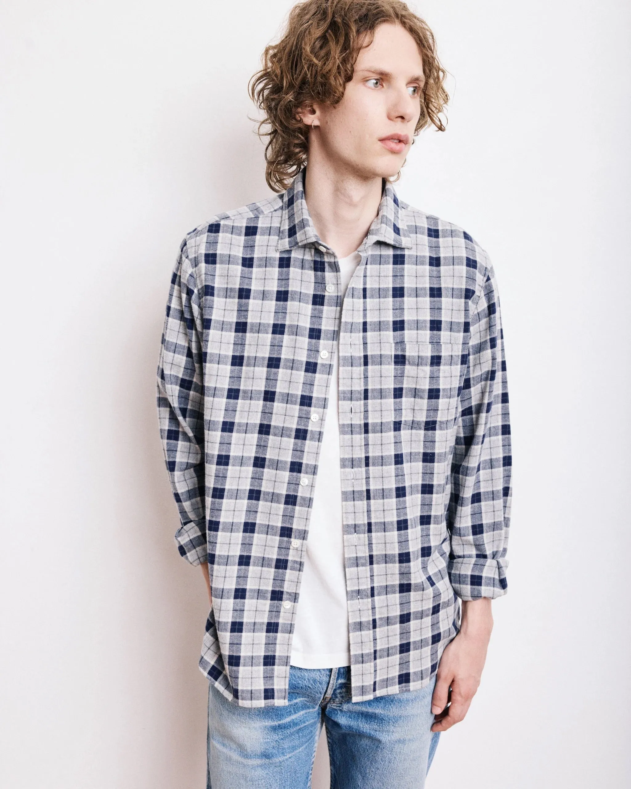 Hartford Paul Shirt Grey & Blue Embellished Neckline Simple Layer