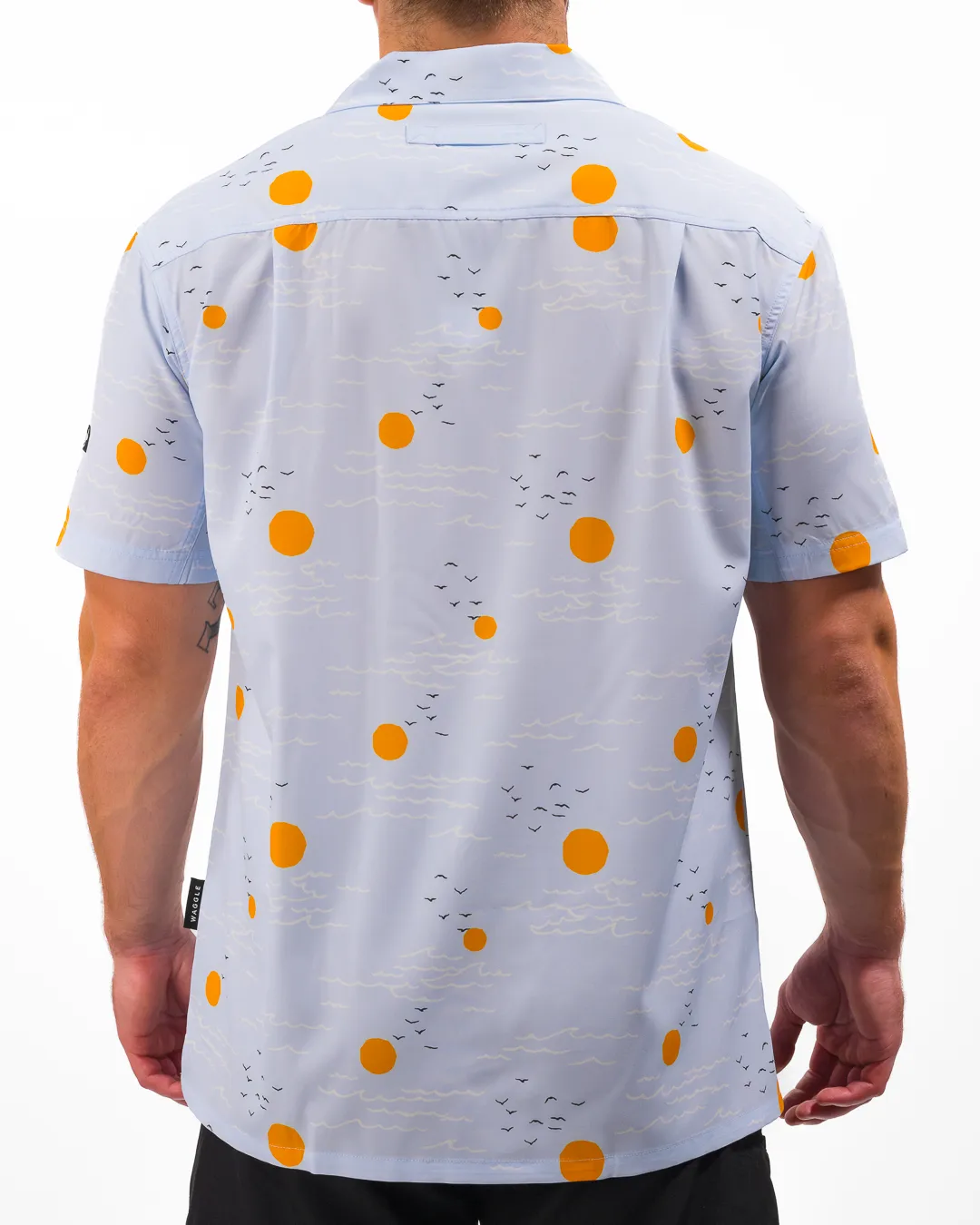 Horizon Men's Button-Down Camp Shirt decorative element Multipocket Style