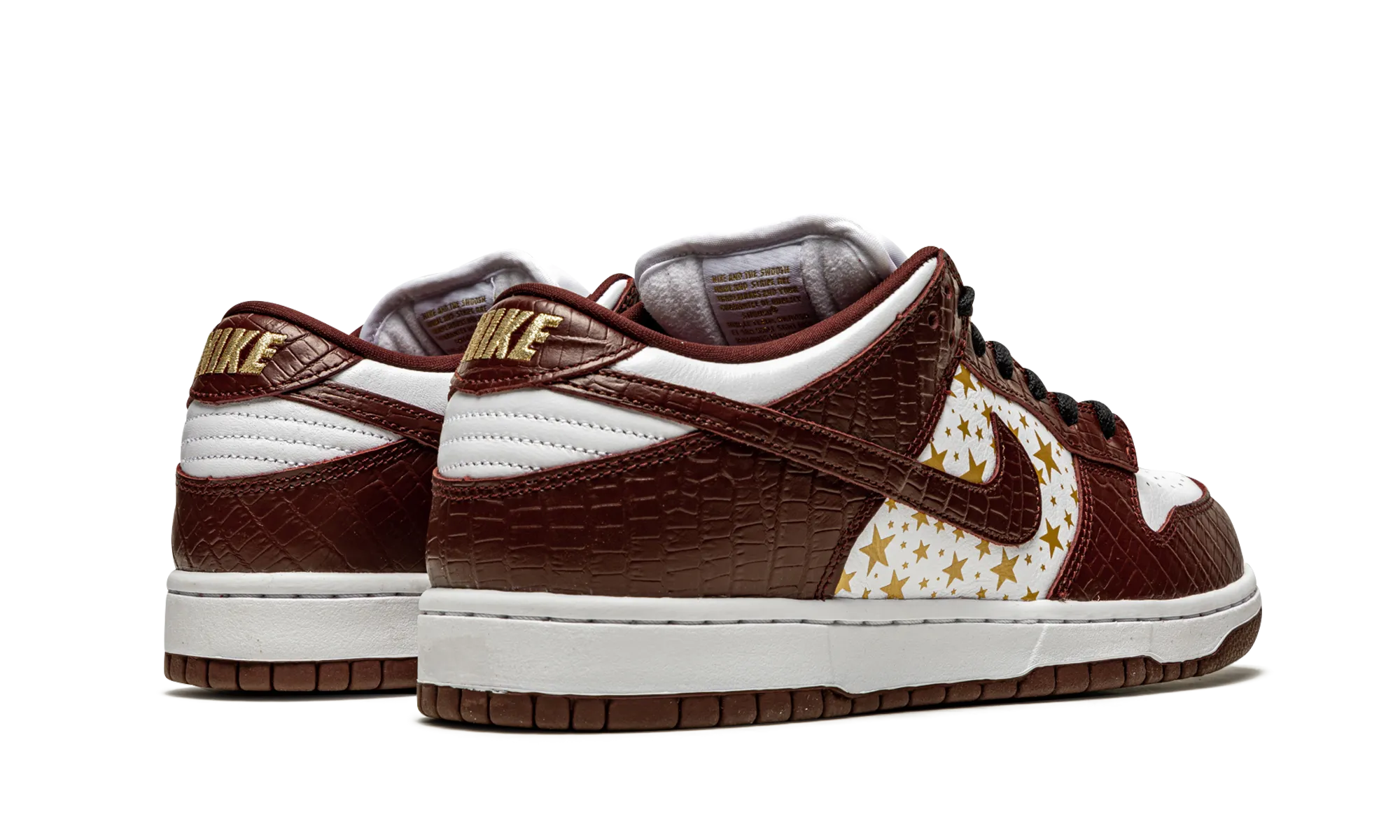 SB Dunk Low "Supreme - Stars - Barkroot Brown" City Walking