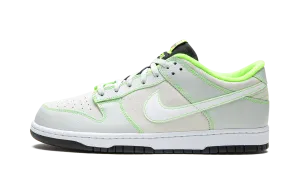 Lace Up Dunk Low UO P "Oregon"
