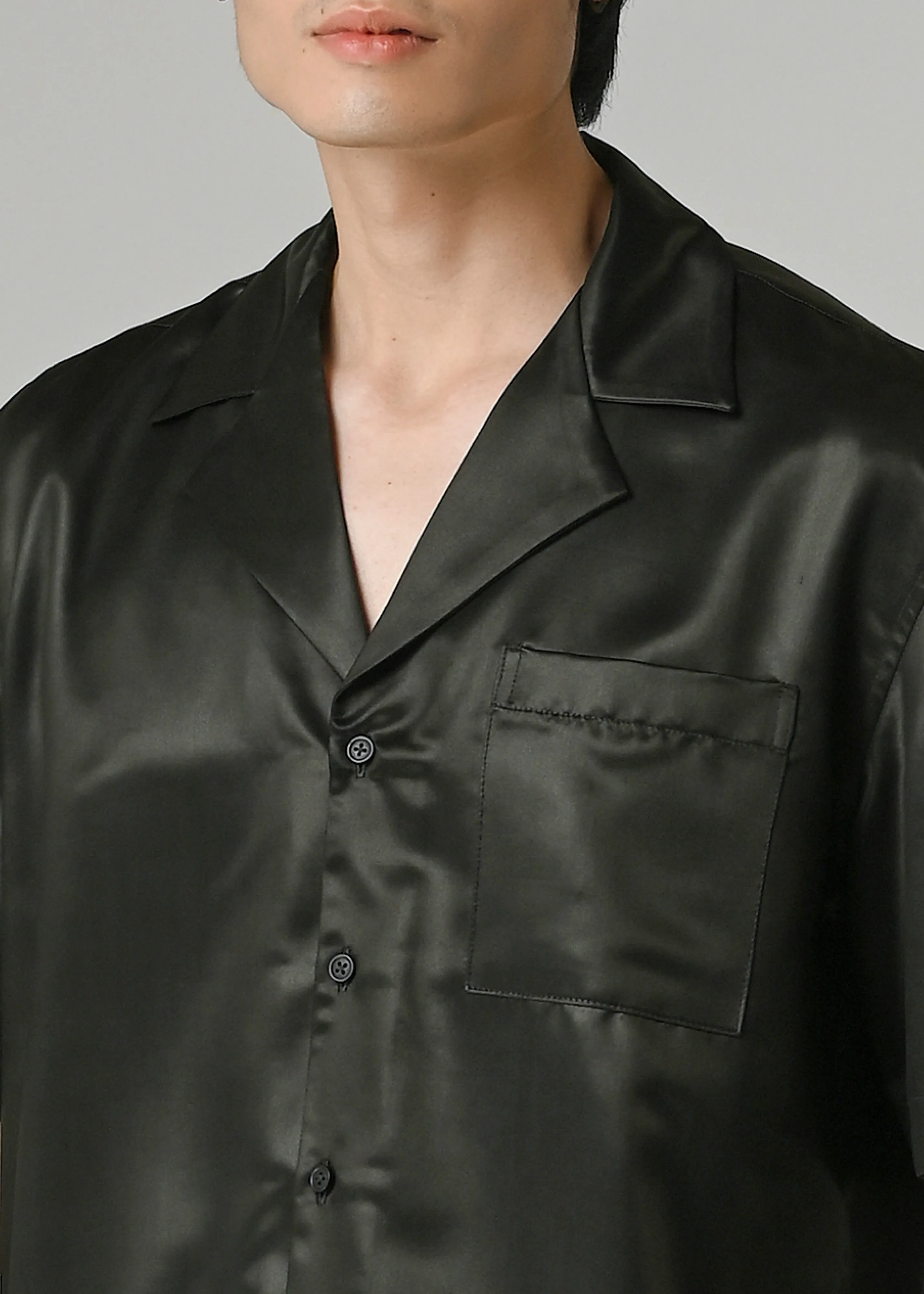 On-The-Go Style Outerwear Companion LACQUER JACANA - LANH MY A