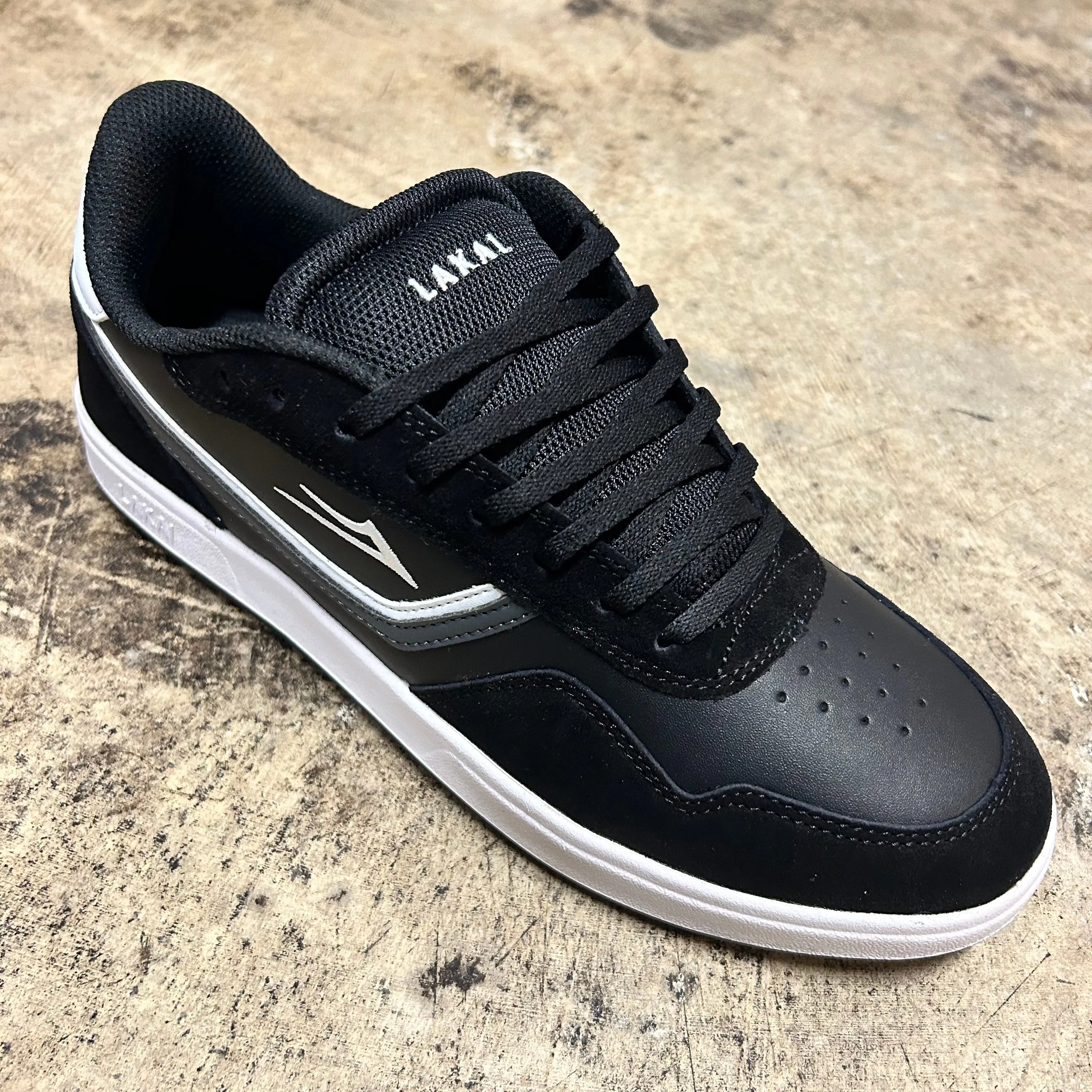 Street Activity Layered Support LAKAI TERRACE (BLK SUEDE)