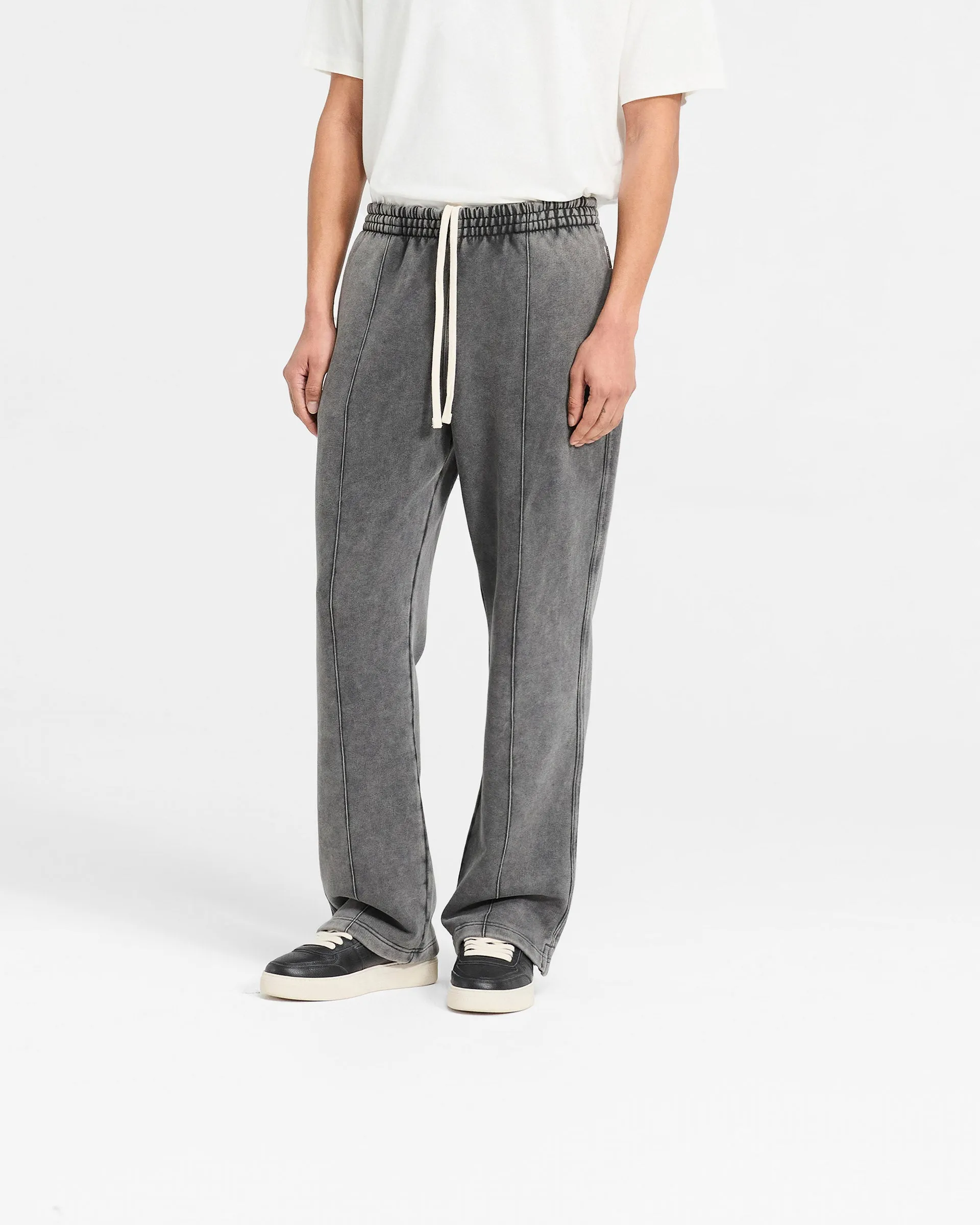 FlexibleMobility Quick Layer Initial Sweatpants - Vintage Grey