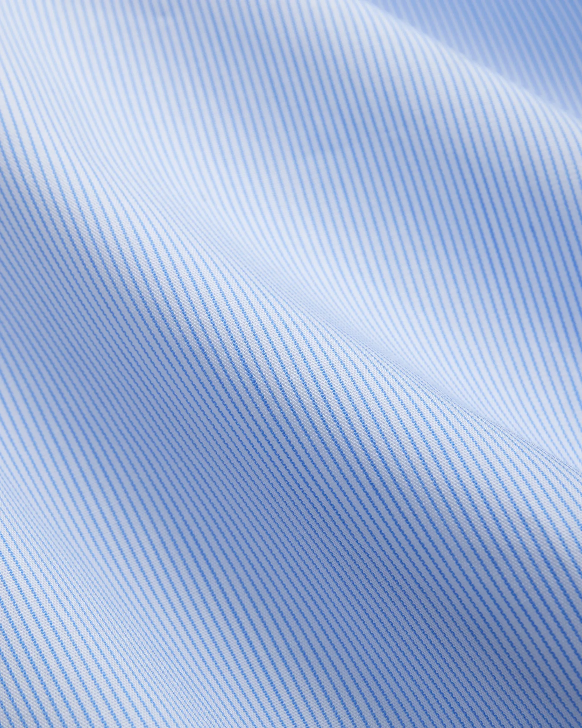 Non Static Finish Made-in-Canada Light Blue Pinstripe Spread Collar Dress Shirt - Classic Fit