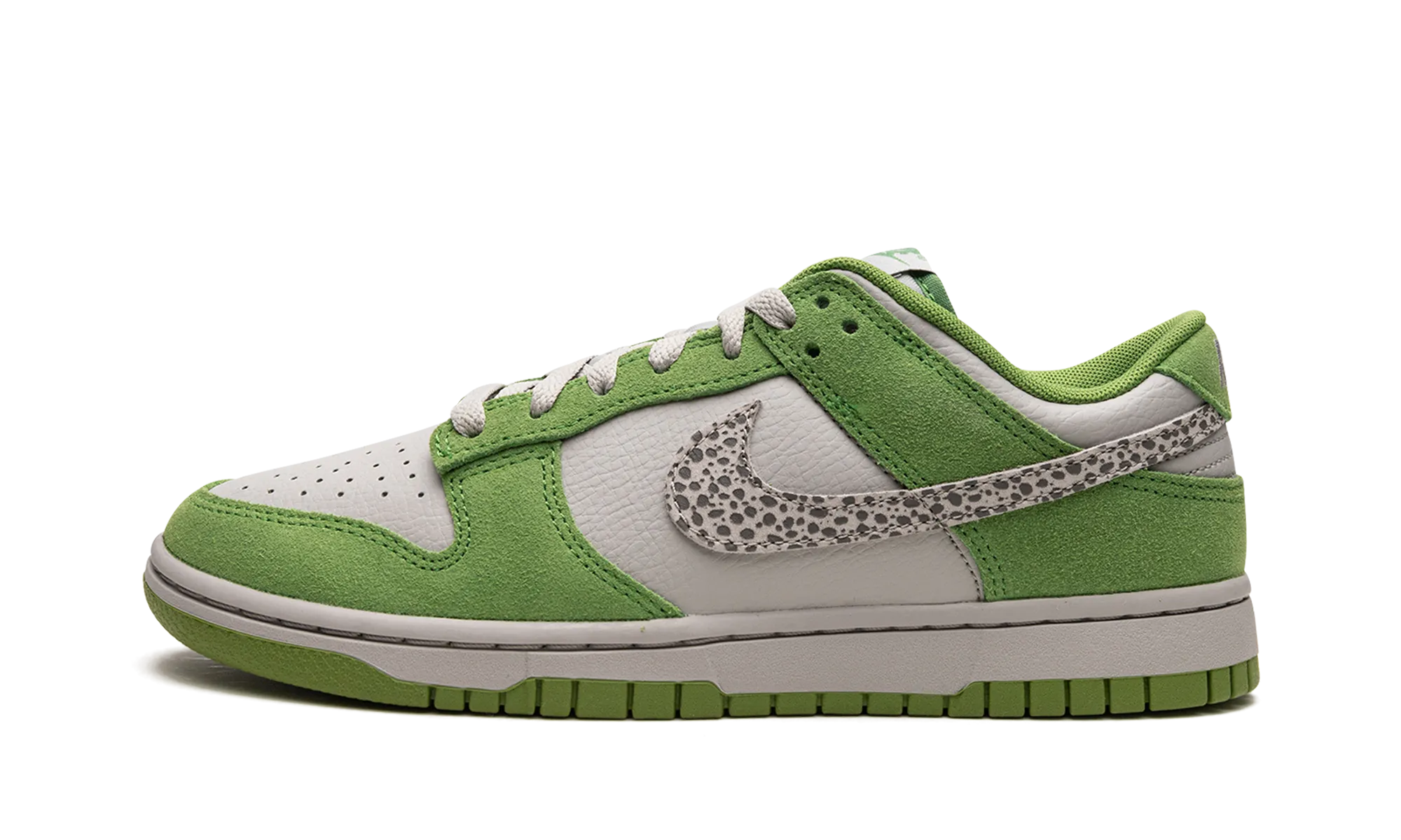 Water   Resistant Foot alignment Dunk Low AS "Safari Swoosh - Chlorphyll"
