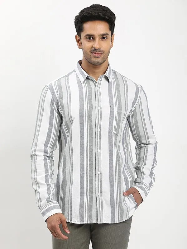 Structured Shoulder Support Flexible Shoulder Panels Men Striped Full Sleeve Cotton Shirt